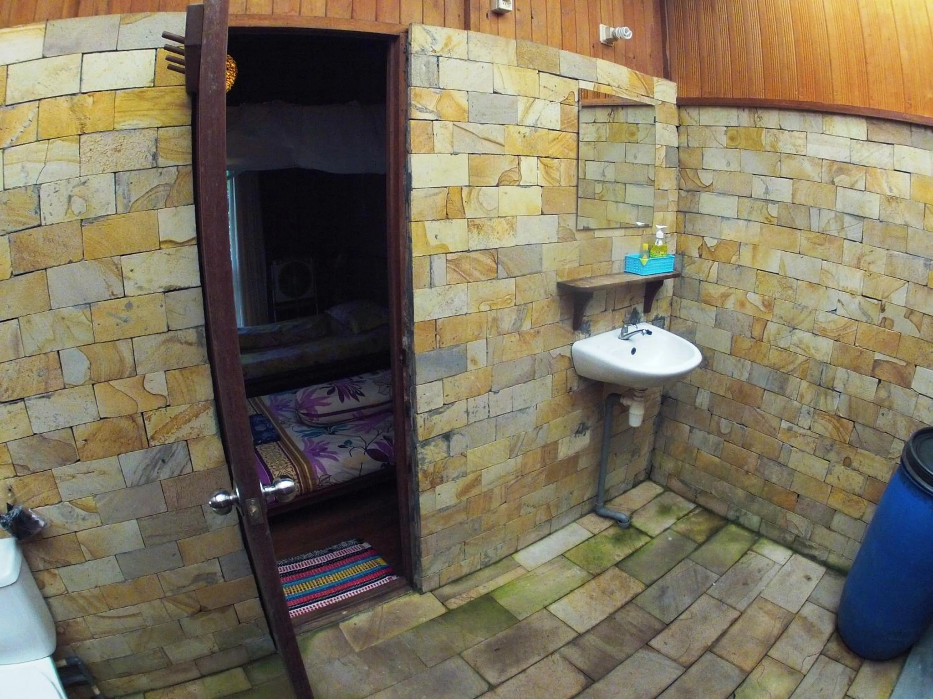 Bathroom in Bukit Raya Guesthouse
