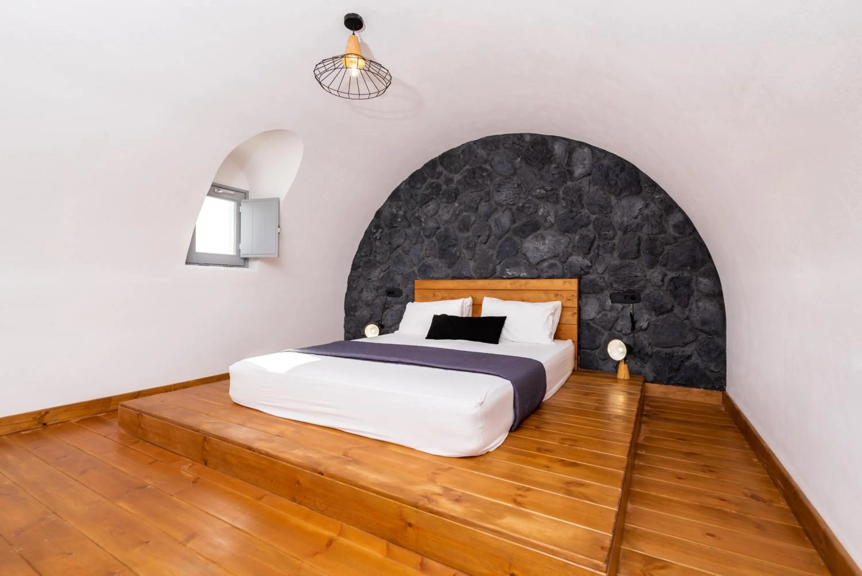 Bed in Filoxenia Luxury Villas