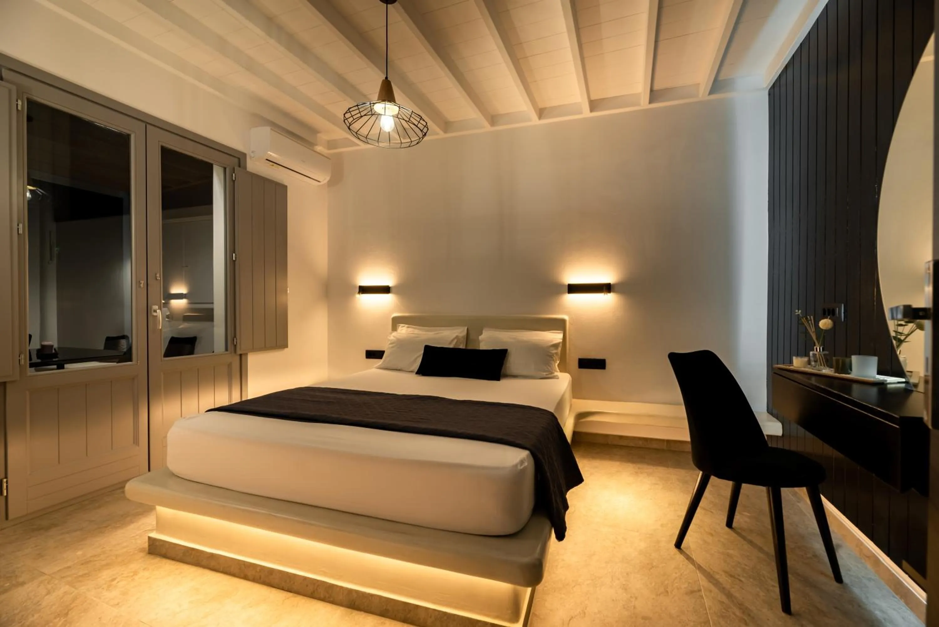 TV and multimedia, Bed in Filoxenia Luxury Villas