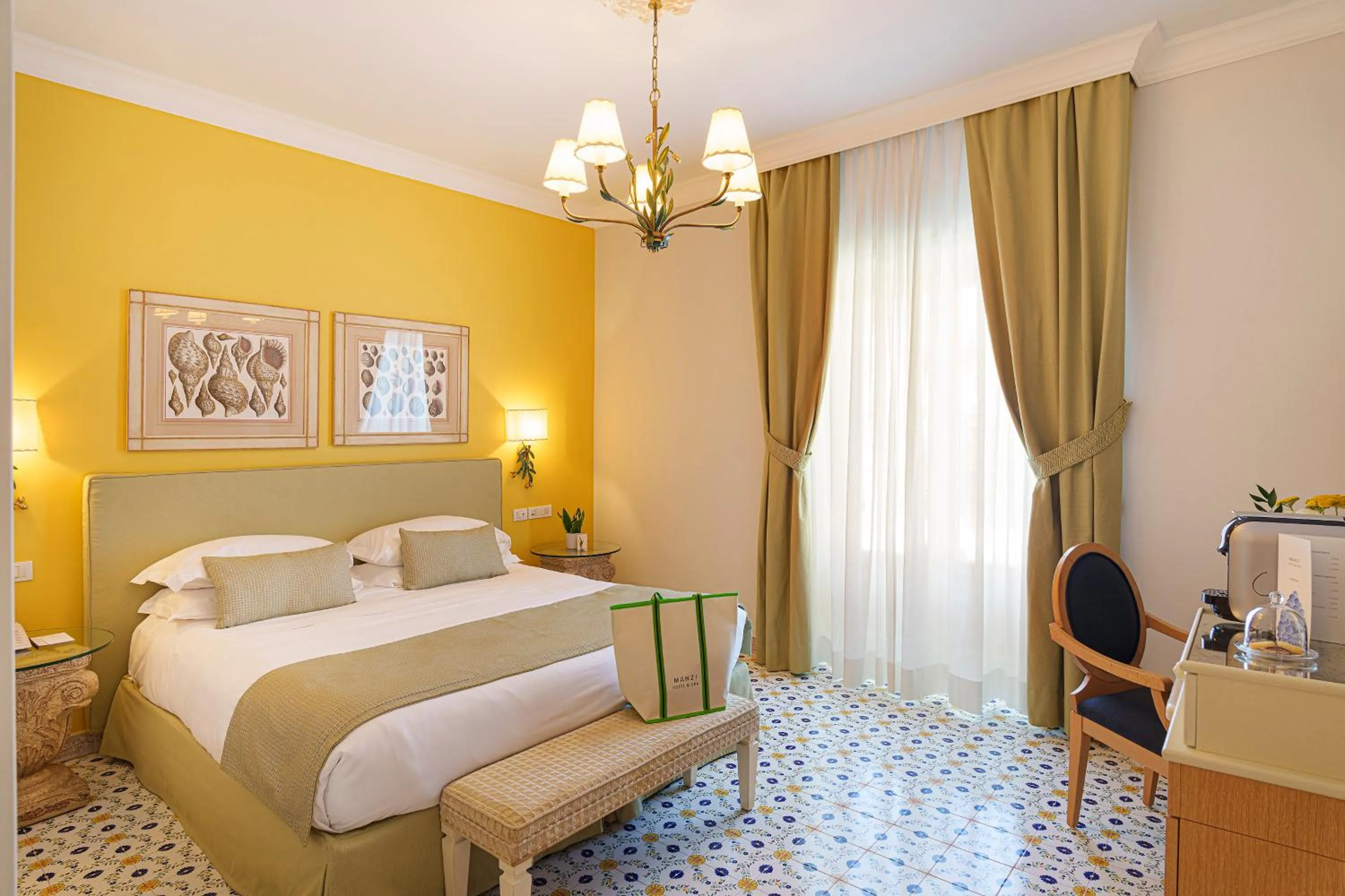 Bed in Palazzo Manzi Terme & Spa