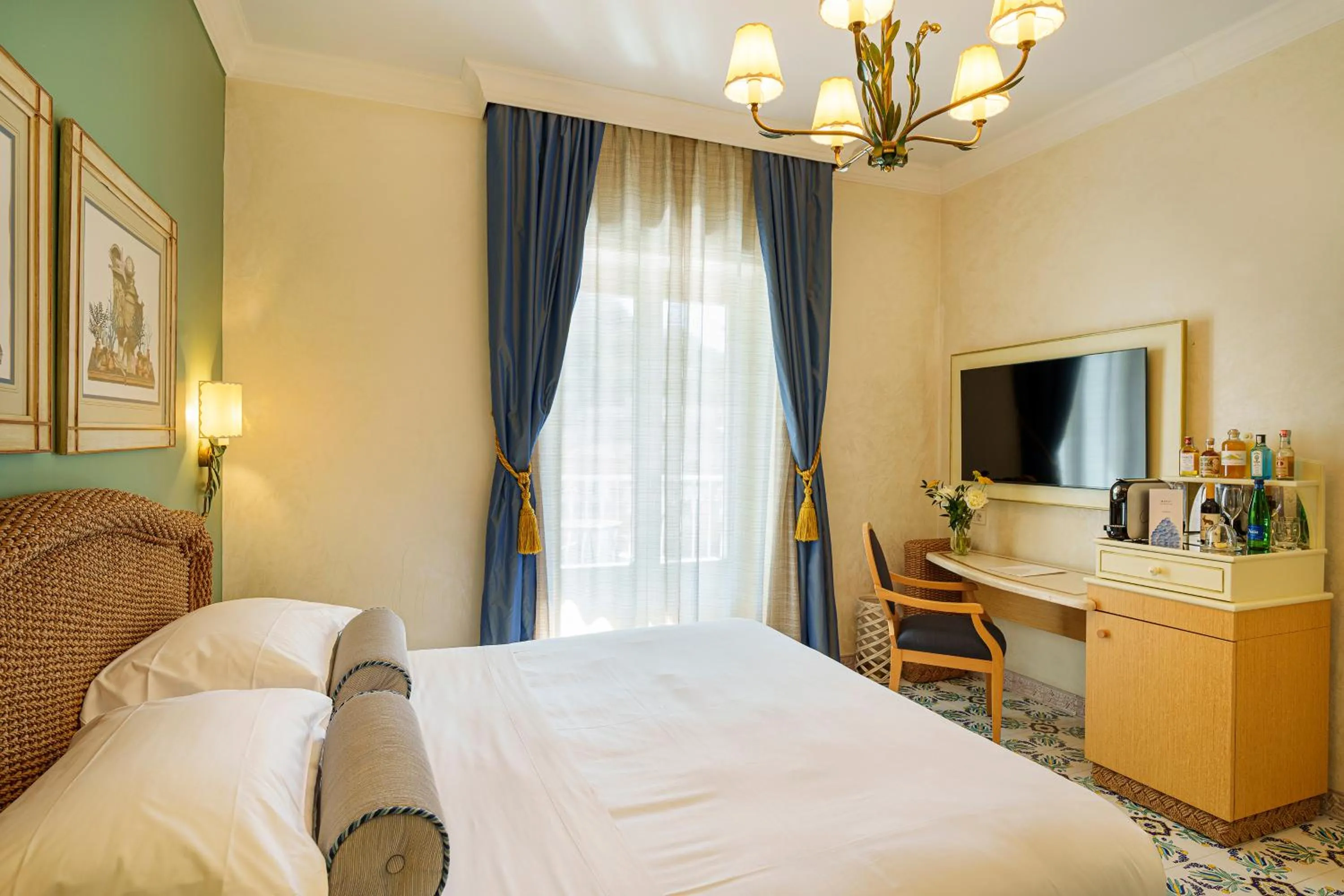 Bed in Palazzo Manzi Terme & Spa