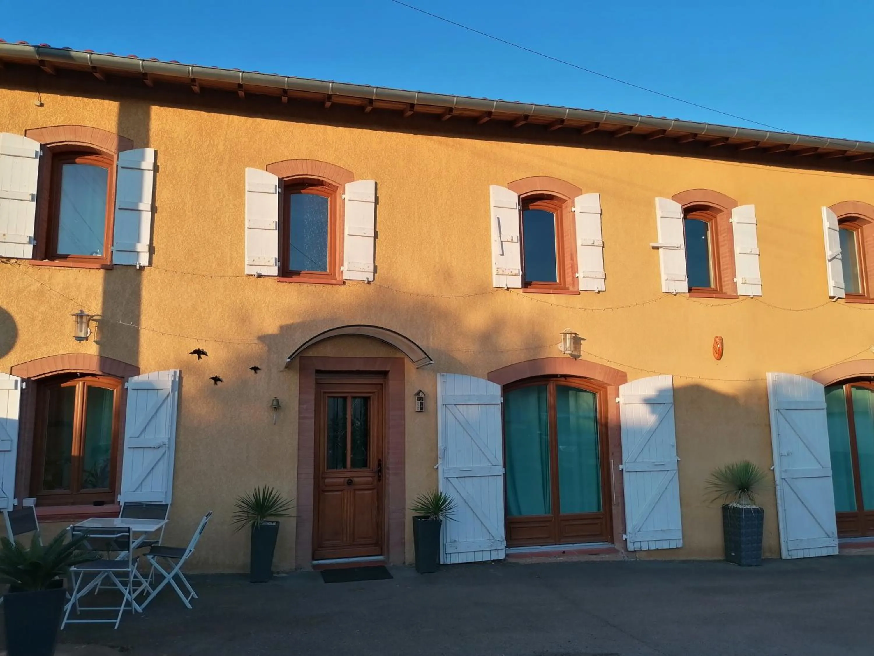 Property building in La maison d'Hôtes Du Moulin