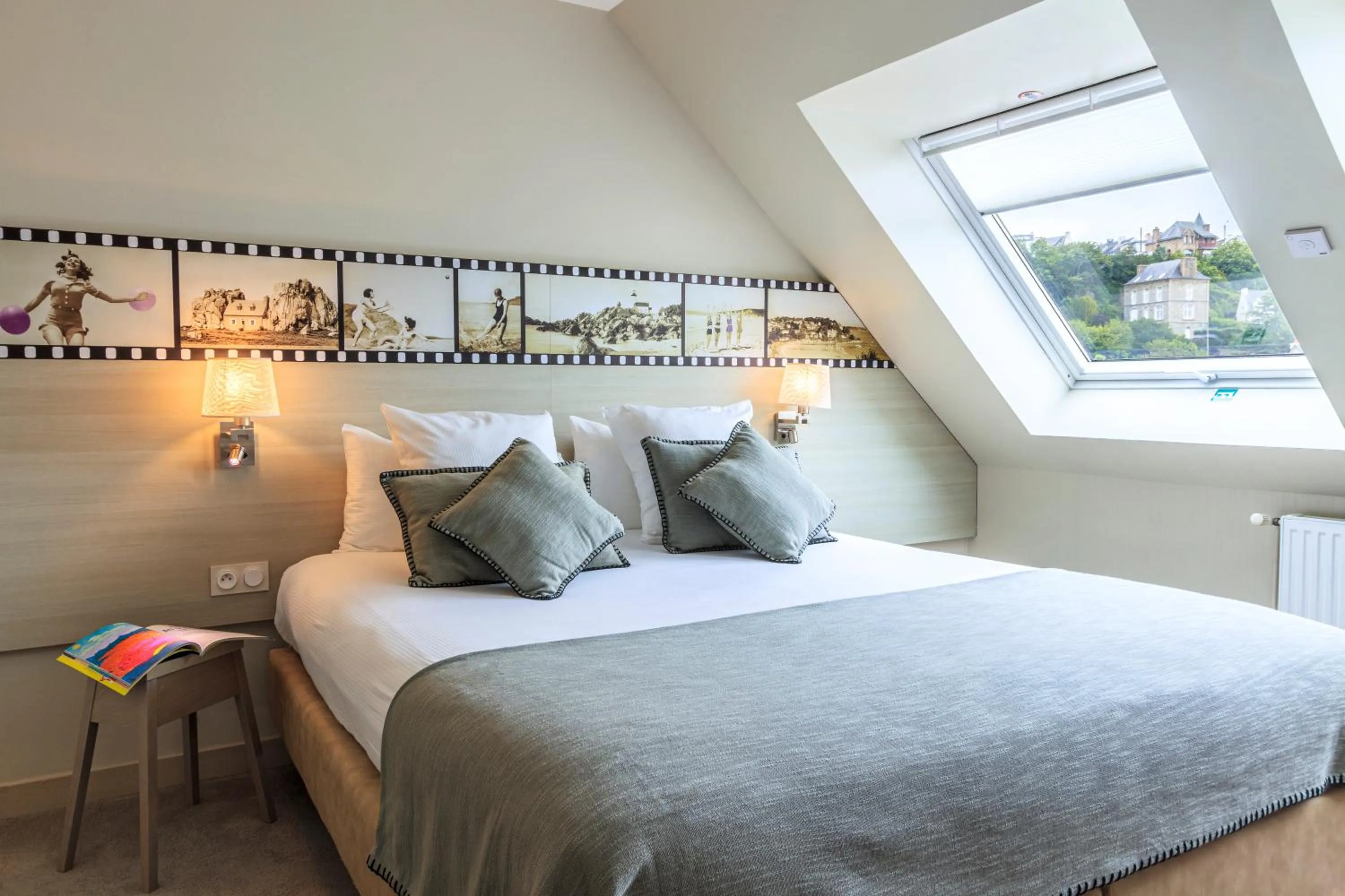 Photo of the whole room, Bed in Best Western Les Bains Hotel et SPA