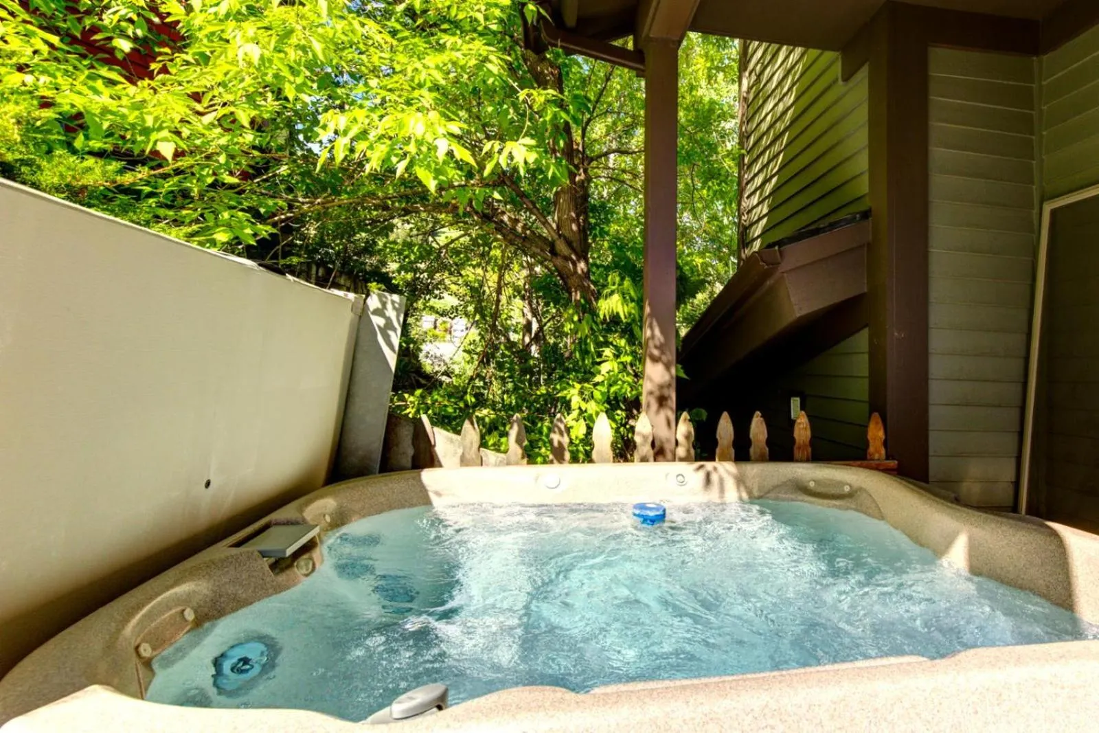 Hot Tub in KBM Resorts In the Heart of Old TownWalk to Main St. Easy access shuttle to PCMR or DV Resorts Private Hot Tub POA-504b