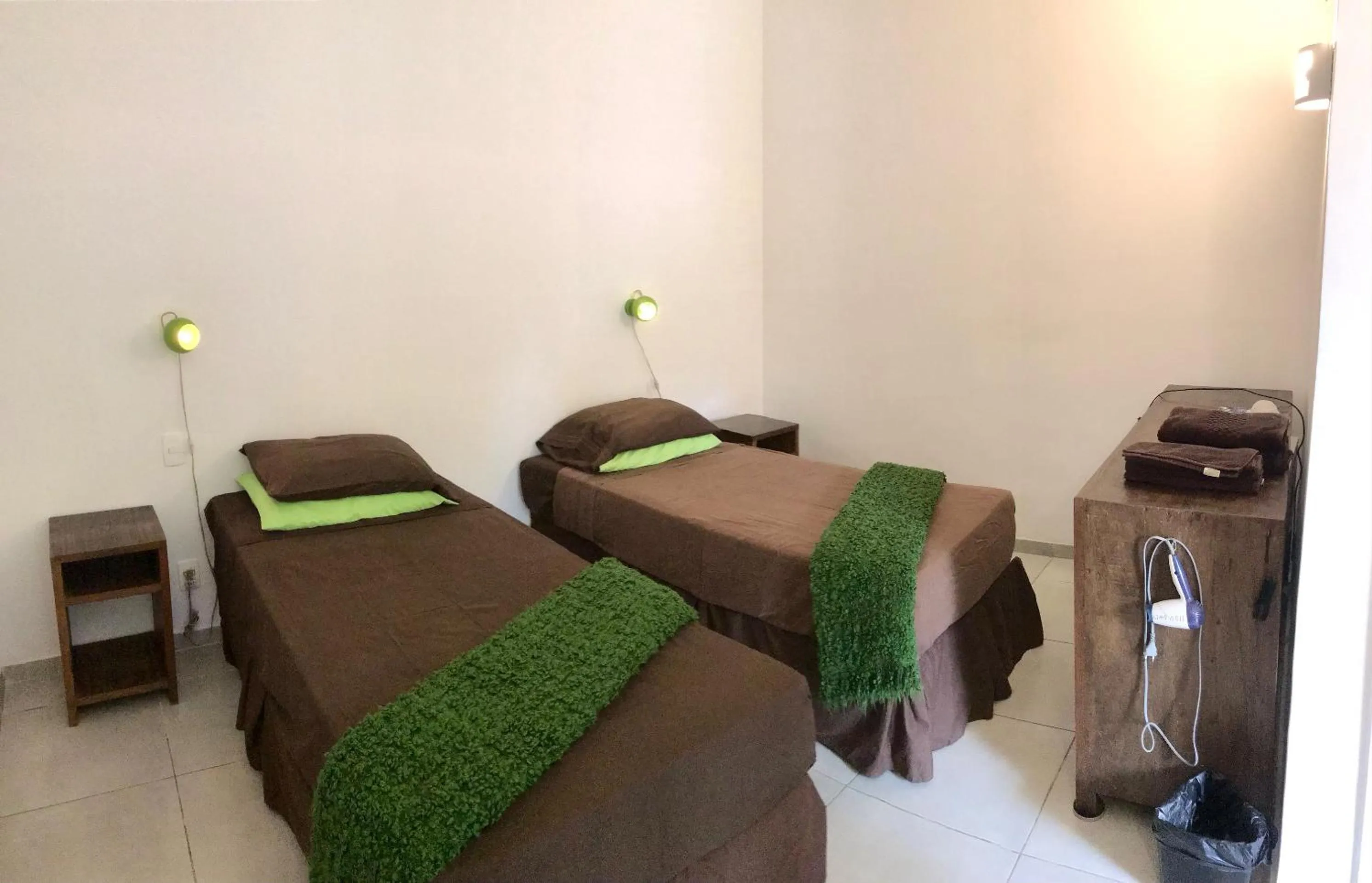 Bedroom in casaJOMO Art, Food & Music B&B