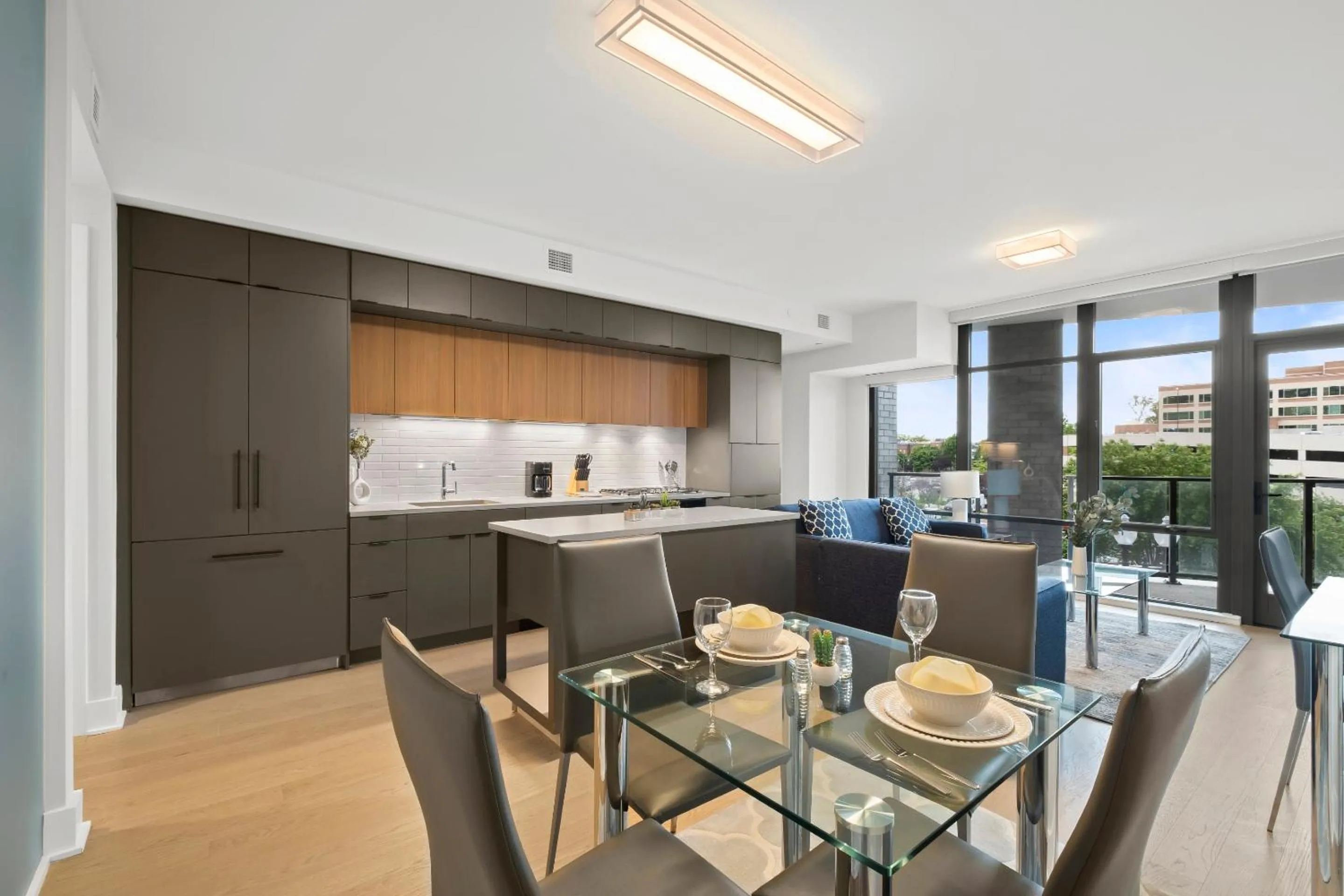 Kitchen or kitchenette in Global Luxury Suites at Tribeca
