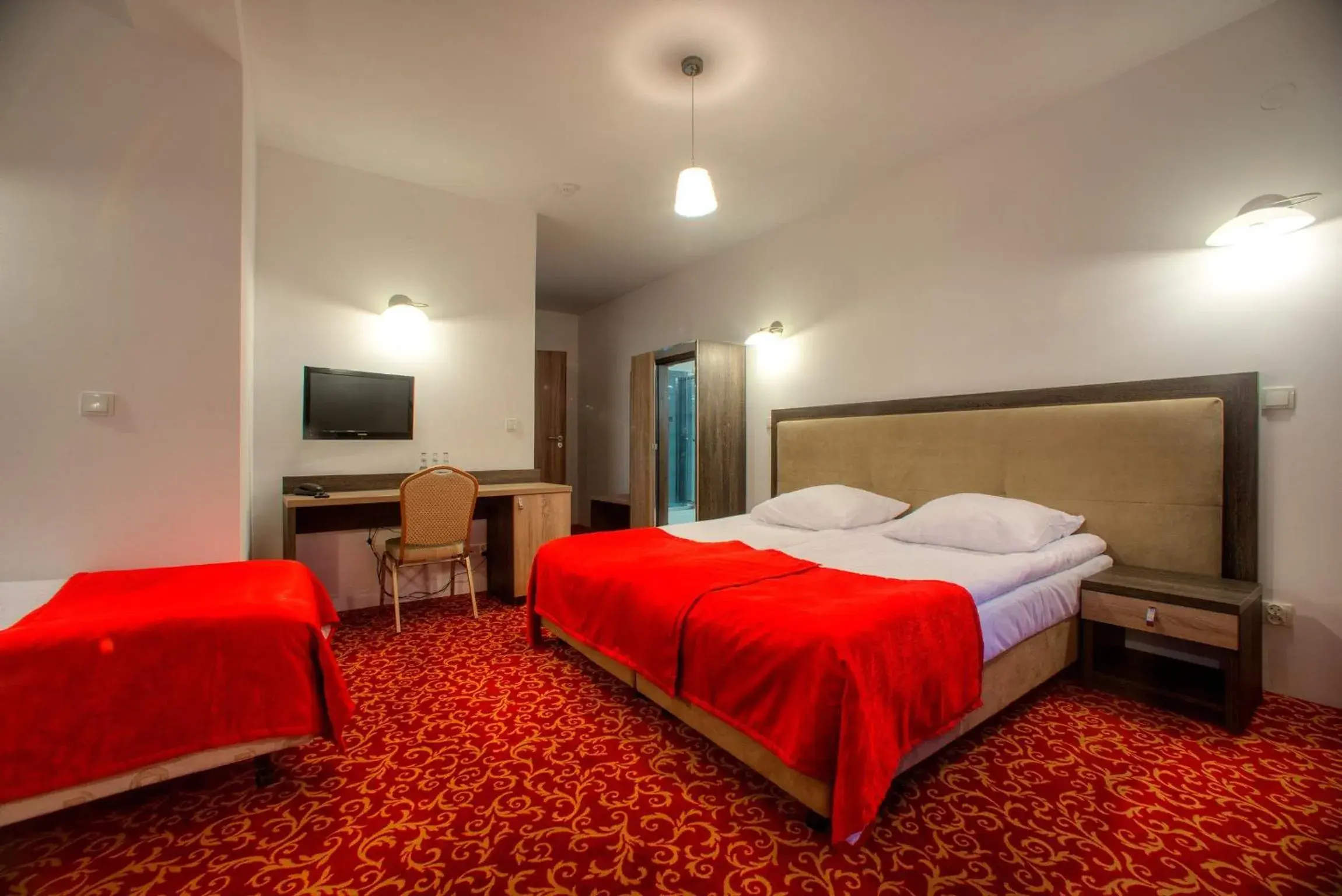 Triple Room in Hotel Łańcut Triple Room in Hotel Łańcut