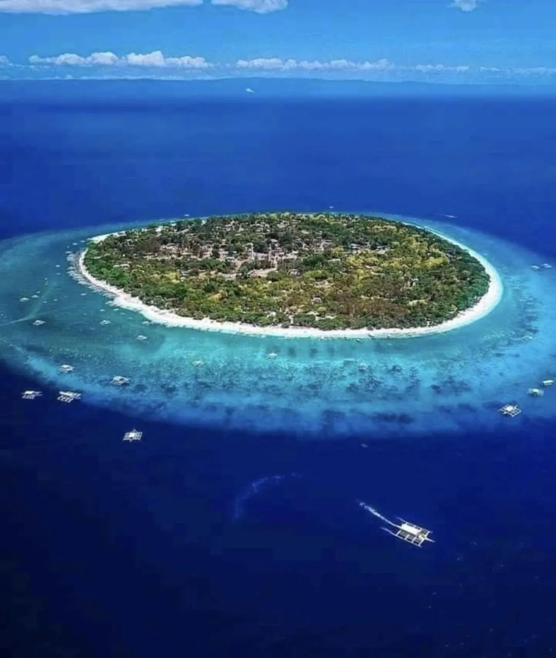 Ruumar B&B-Islandhopping-Starlink available