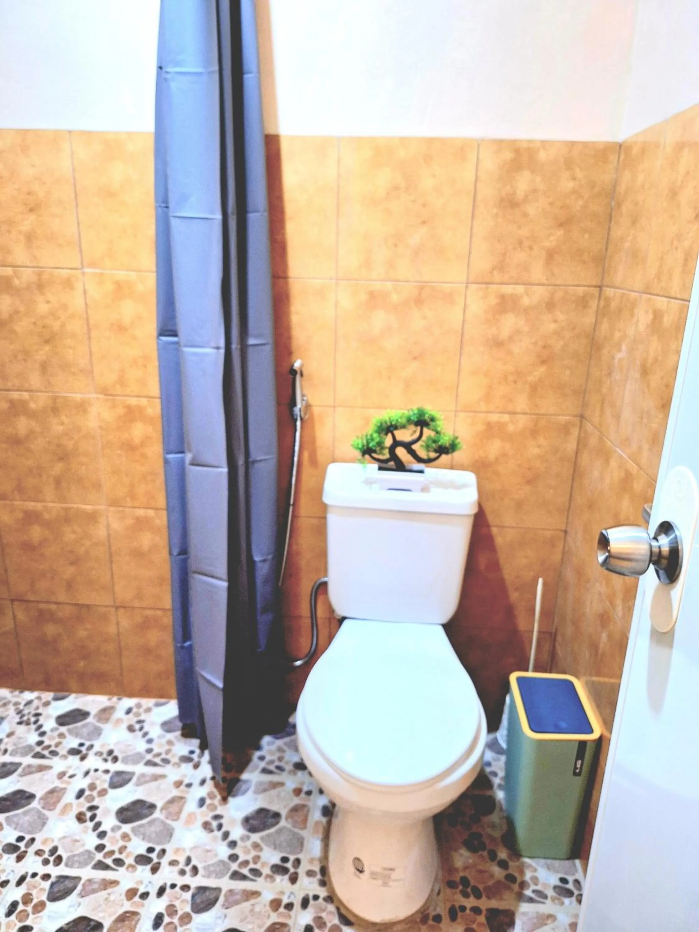 Casas de Ruumar Bed and Breakfast-Bar-Two rooms for family available