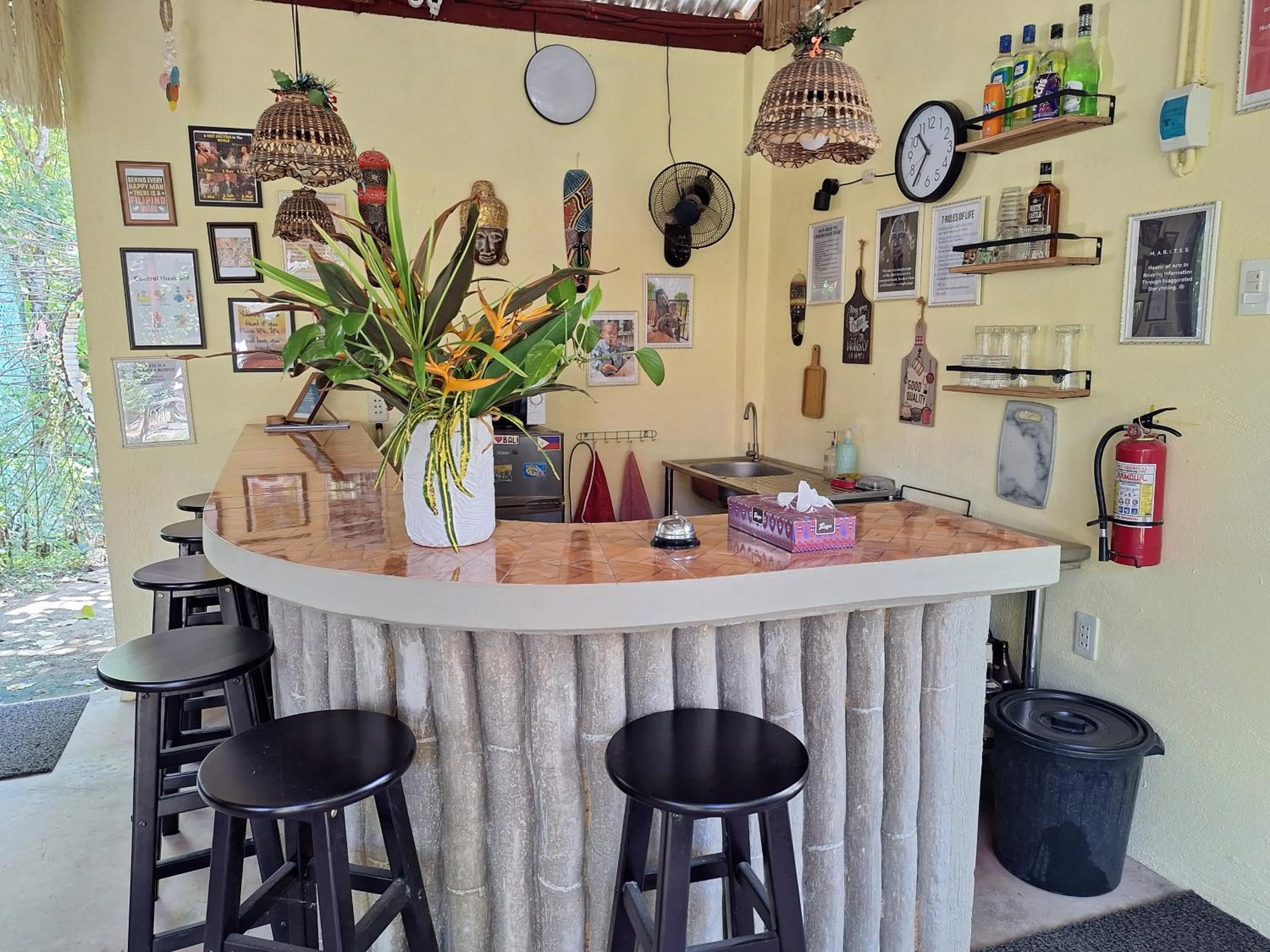 Casas de Ruumar Bed and Breakfast-Bar-Two rooms for family available