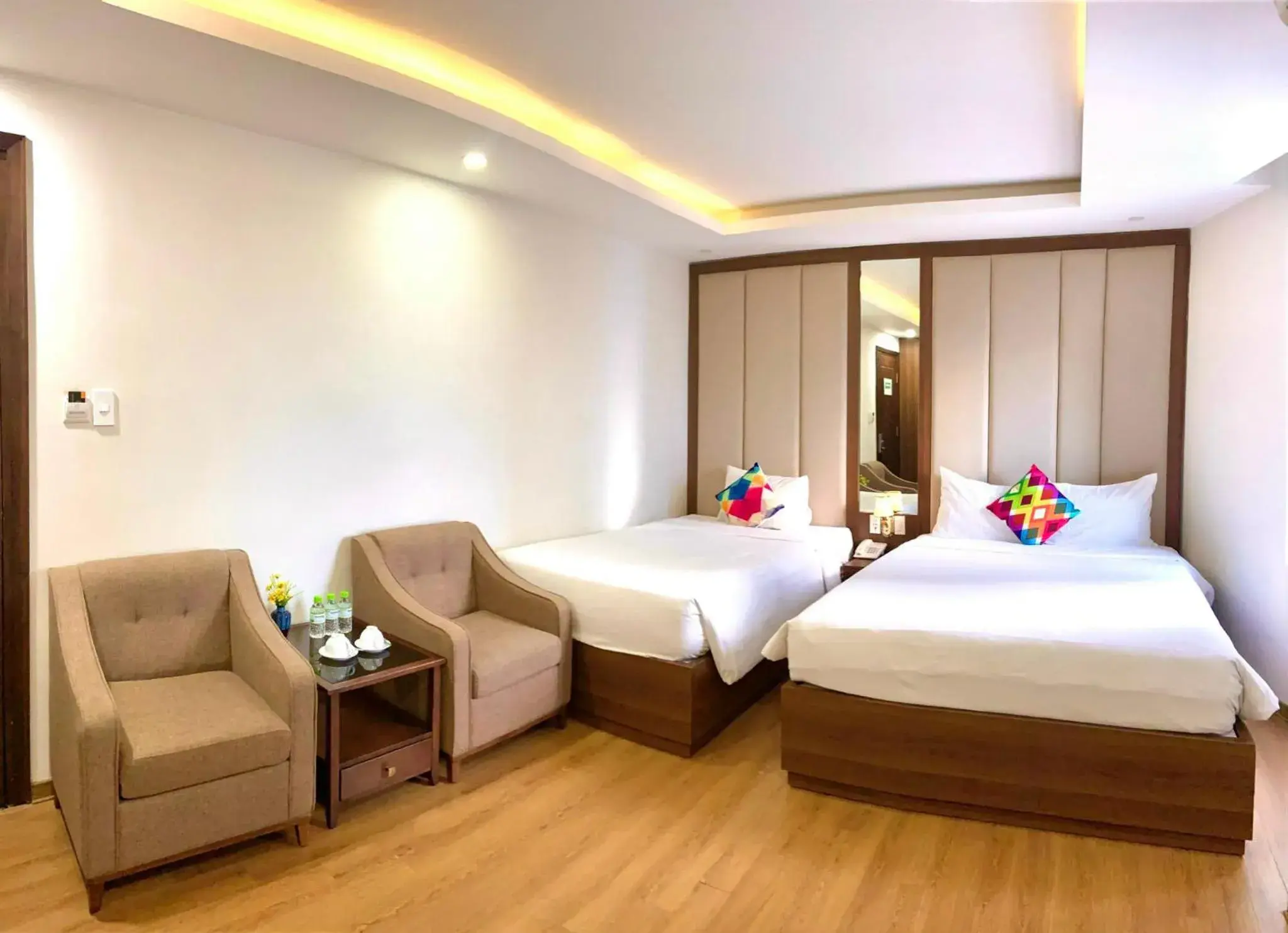 Triple Room with City View in Pariat River Front Hotel Triple Room with City View in Pariat River Front Hotel