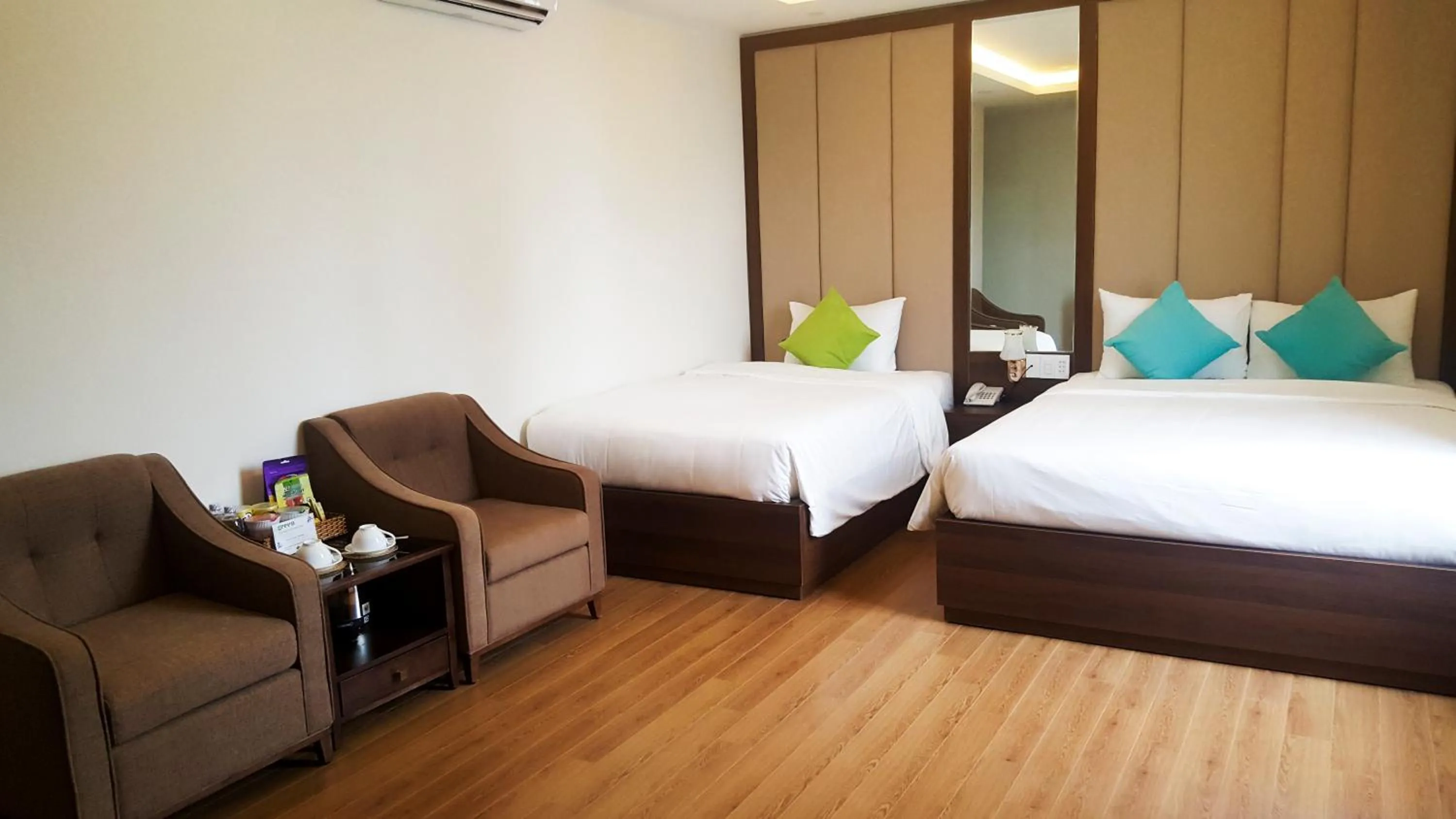 City view, Bed in Pariat River Front Hotel