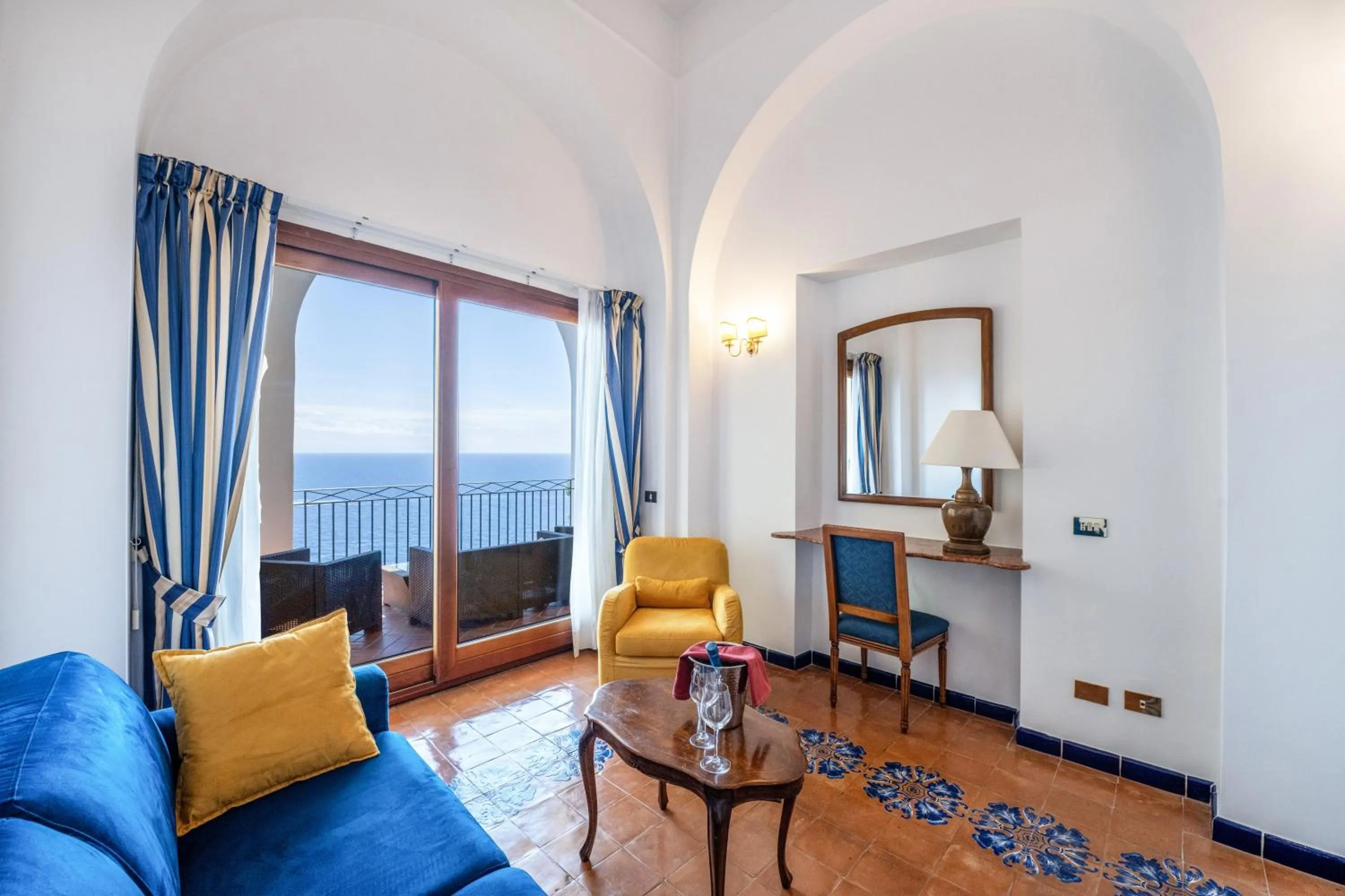 Seating area in Hotel Belvedere