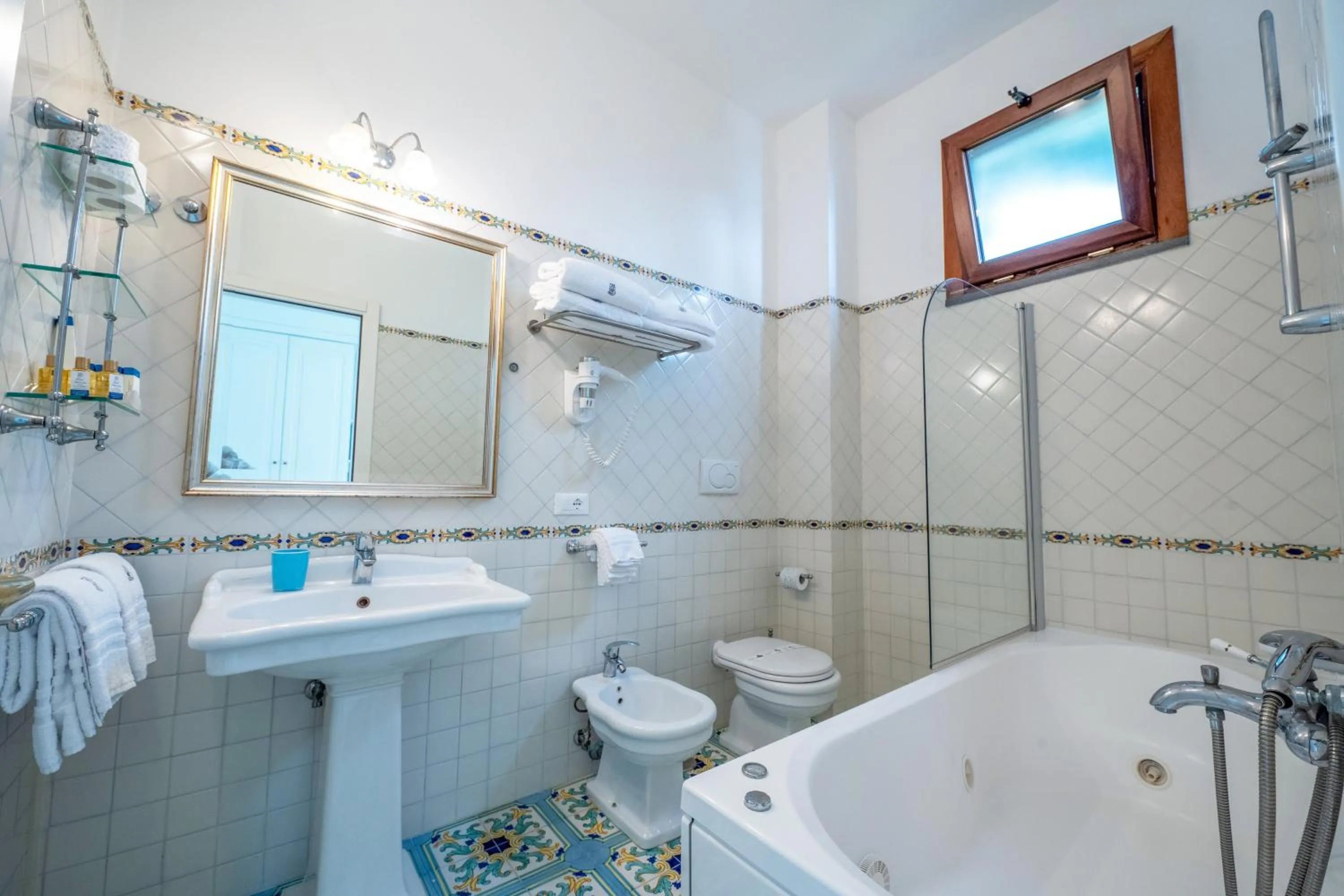 Toilet in Hotel Belvedere