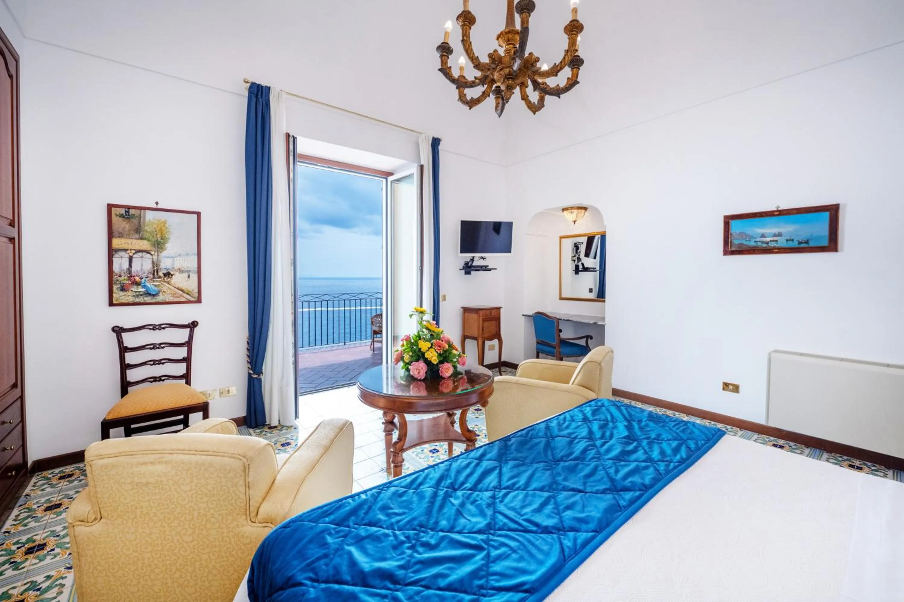 Photo of the whole room, Bed in Hotel Belvedere