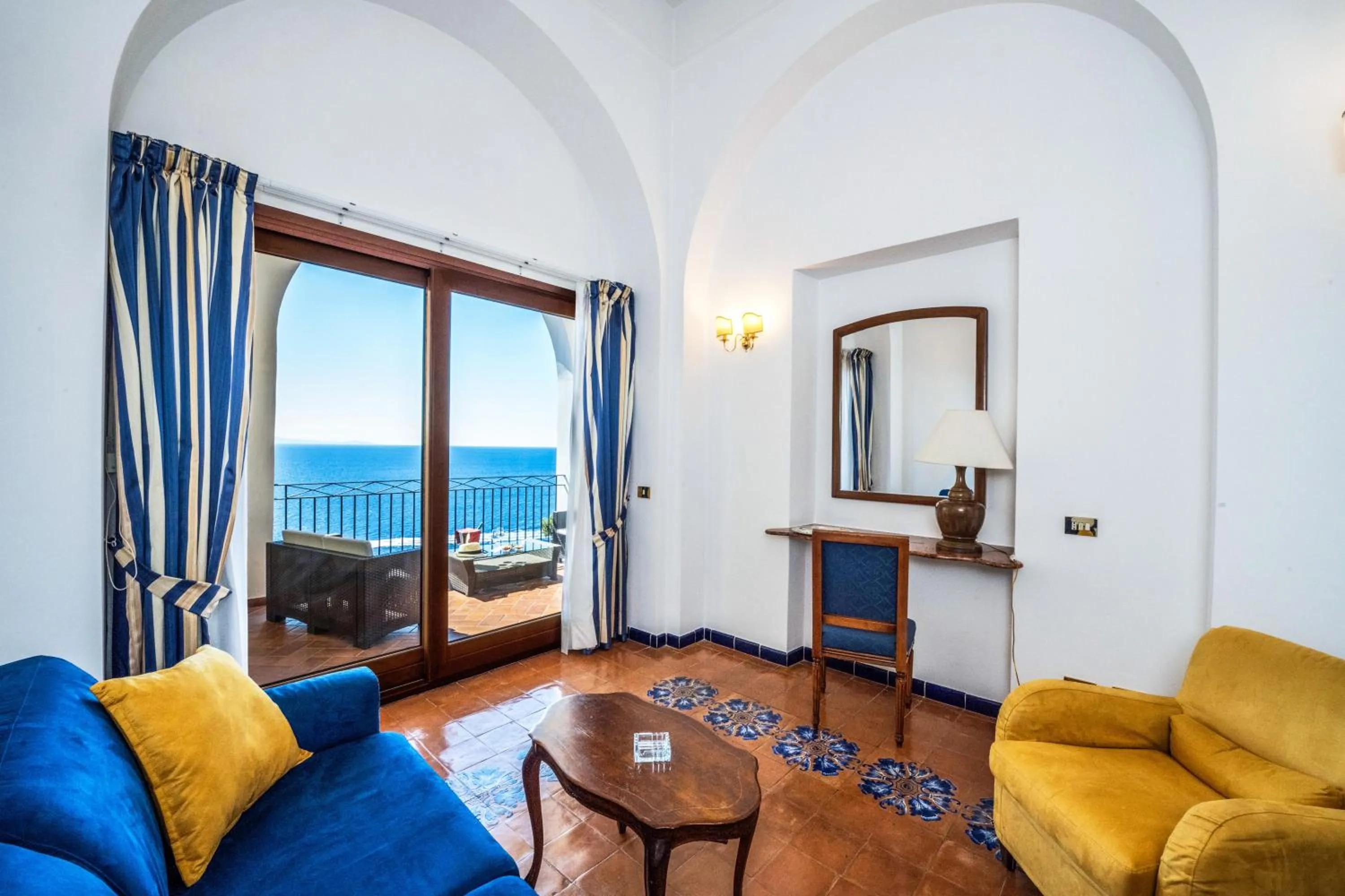 Seating area in Hotel Belvedere