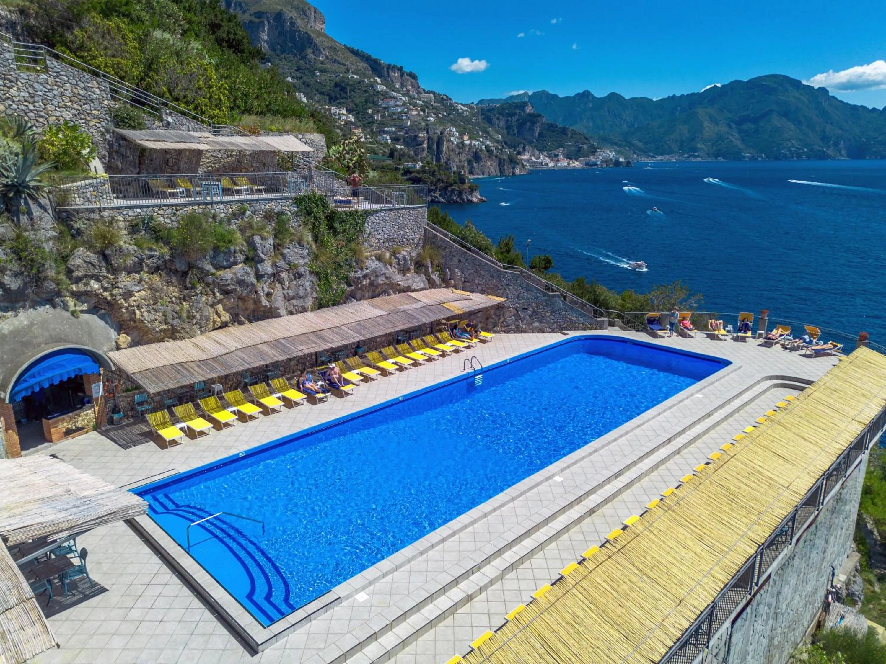 Swimming pool in Hotel Belvedere