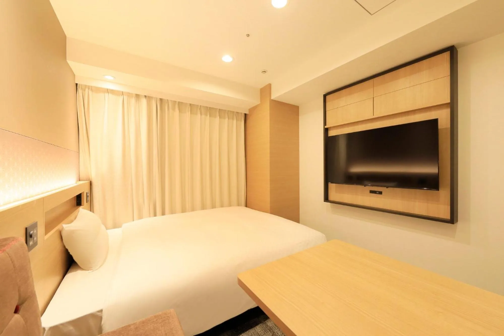 TV and multimedia, Bed in Via Inn Prime Akasaka