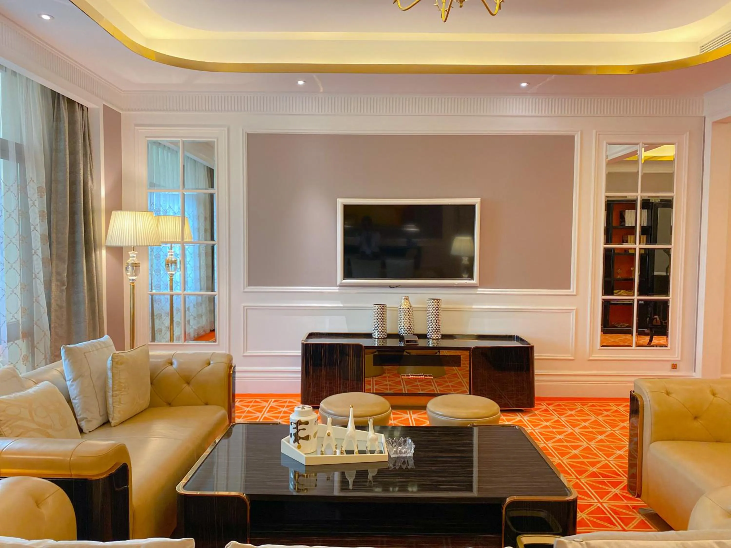 Living room in Continental Xin Hao Hotel and Resort 洲际新濠酒店