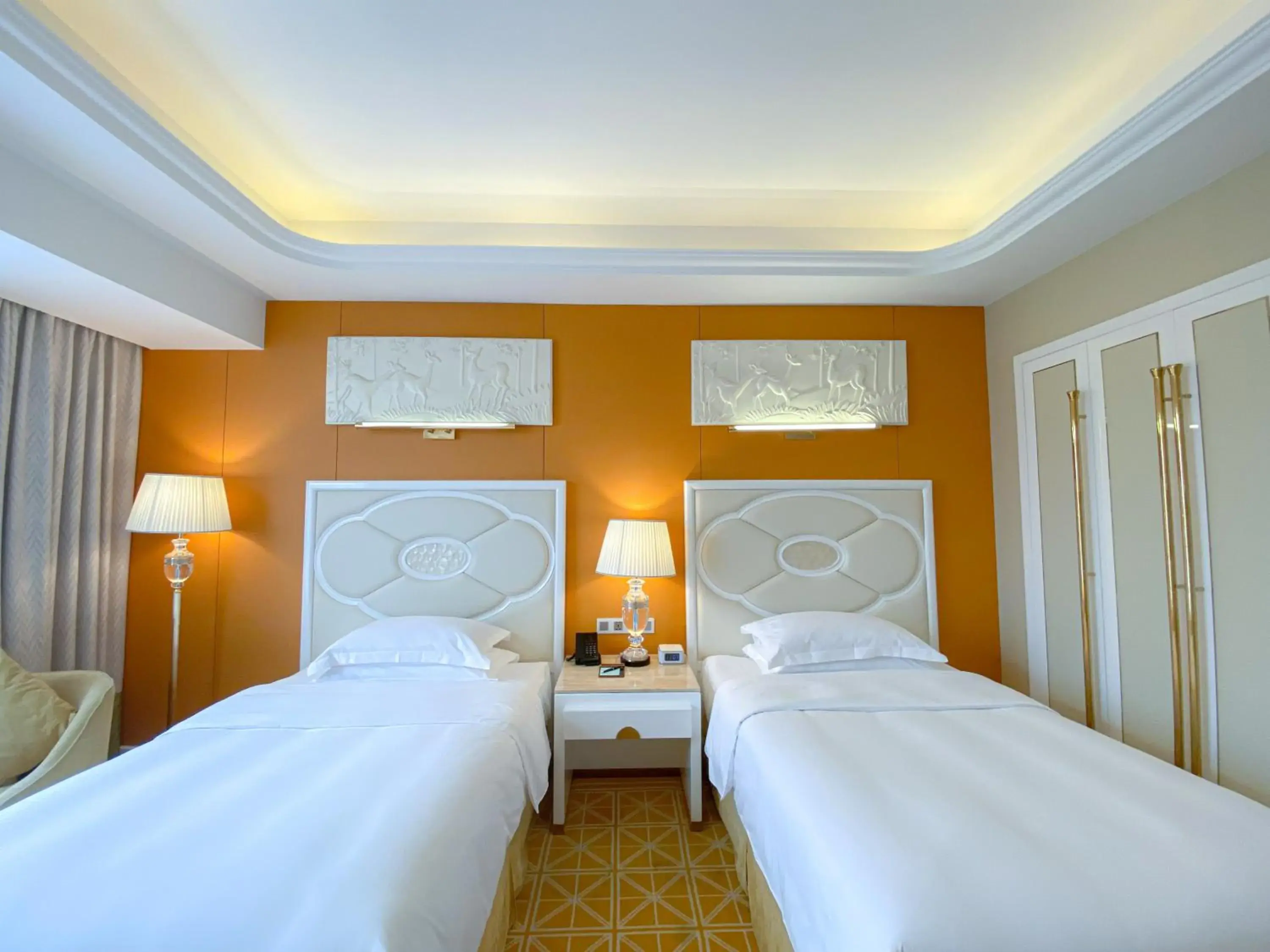 Superior Twin Room in Continental Xin Hao Hotel and Resort 洲际新濠酒店 Superior Twin Room in Continental Xin Hao Hotel and Resort 洲际新濠酒店