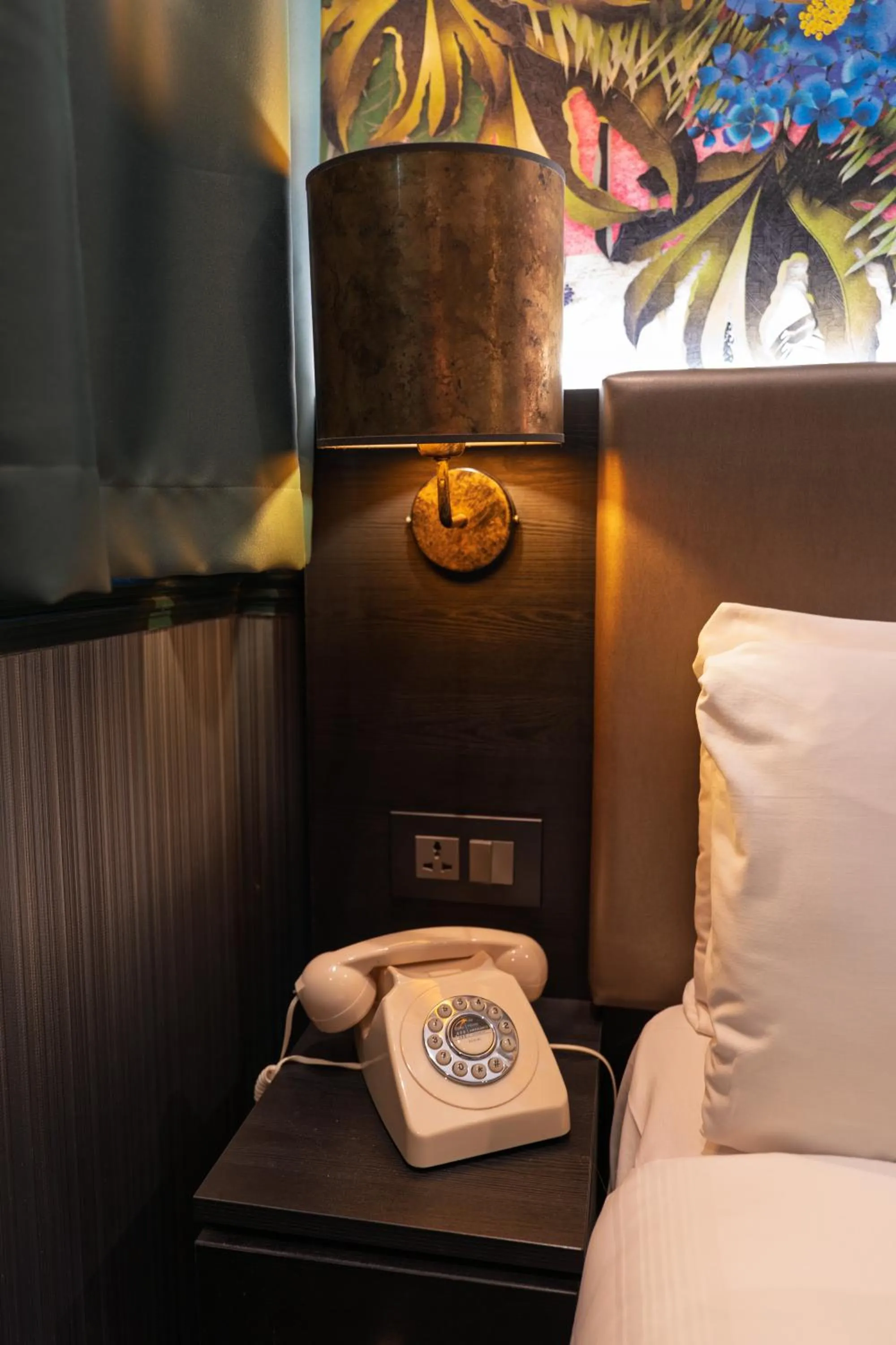 Bed in Hyde Park Green