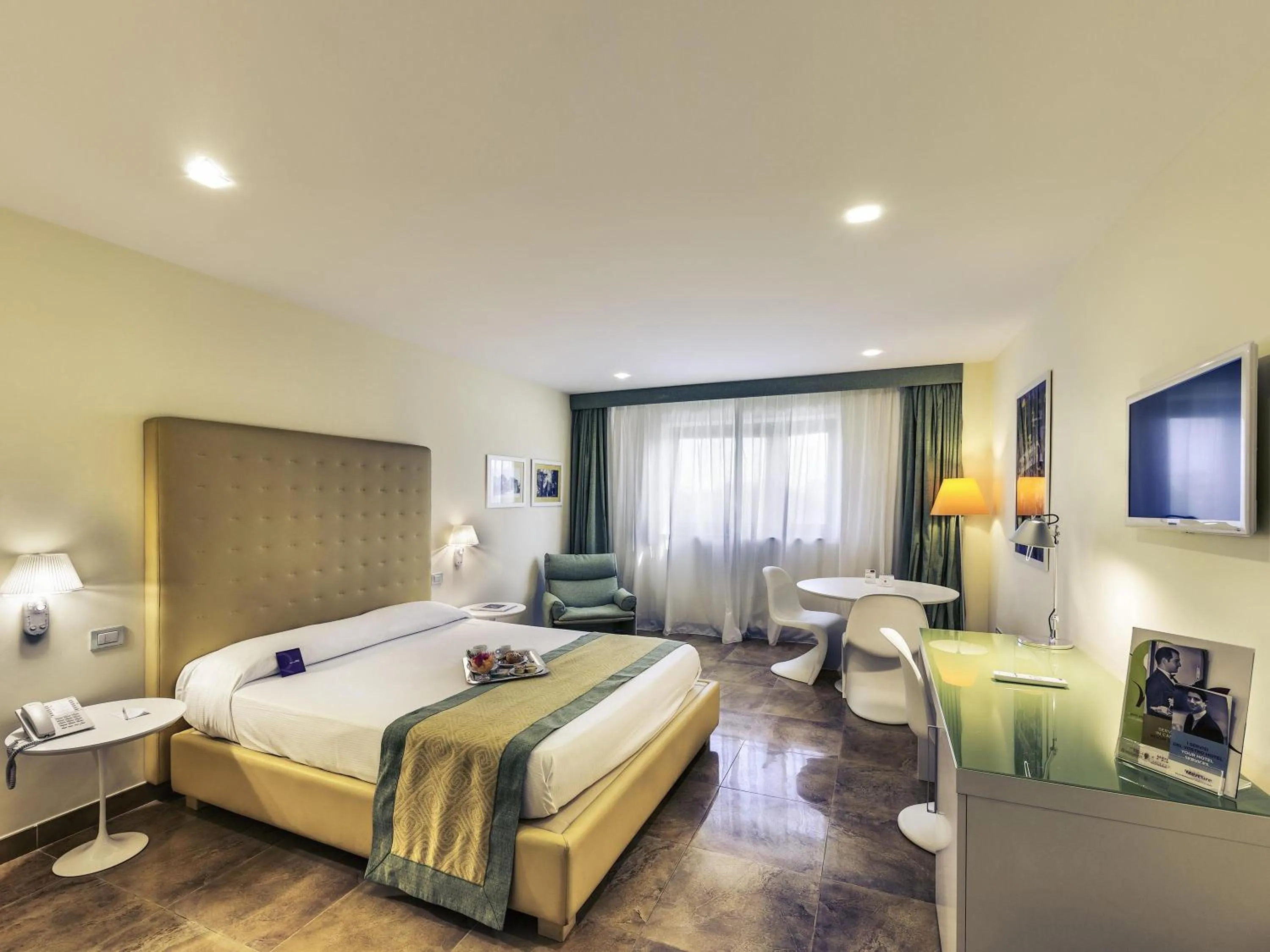 Bedroom, Bed in Mercure Villa Romanazzi Carducci Bari