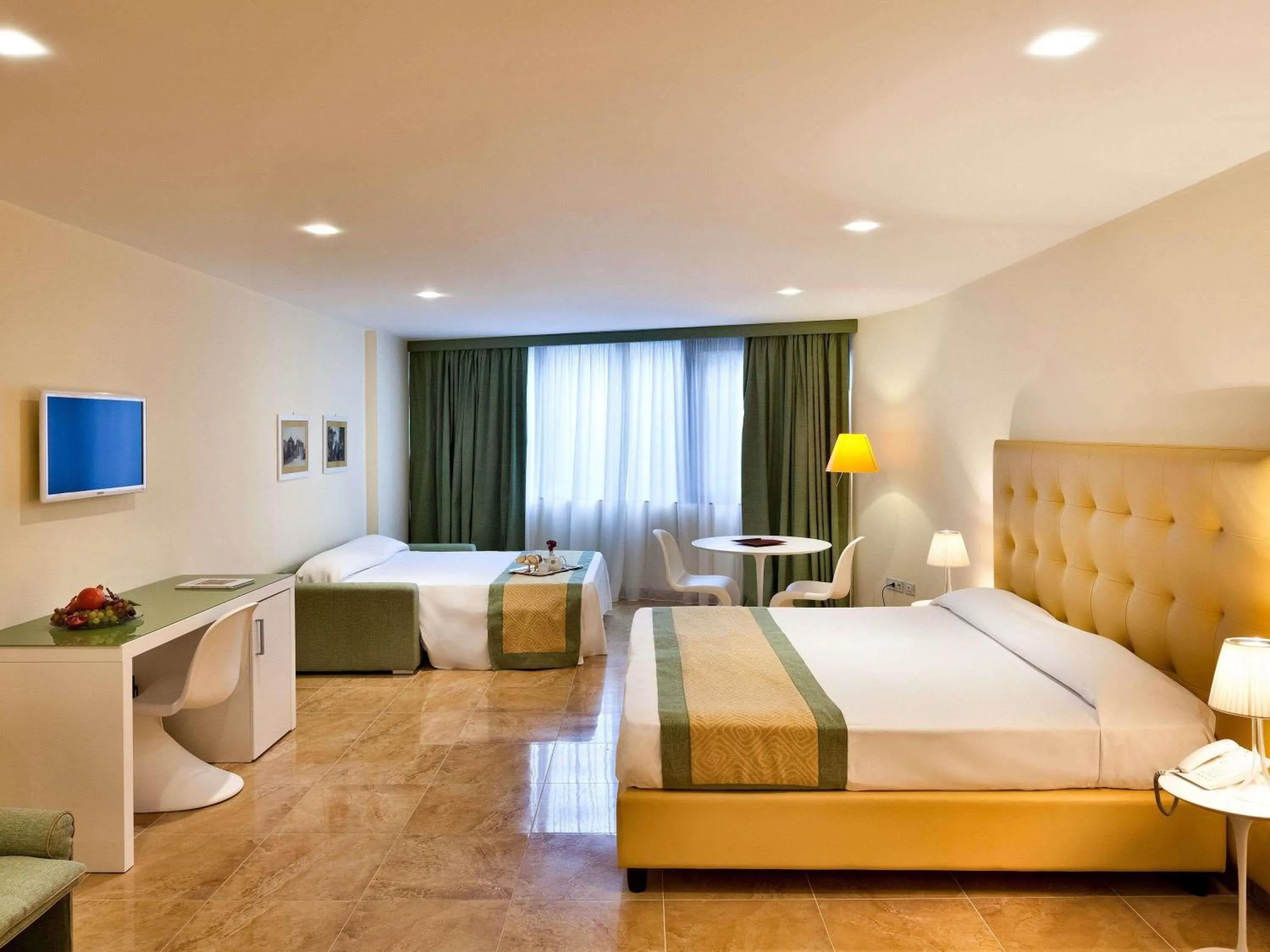 Bedroom, Bed in Mercure Villa Romanazzi Carducci Bari