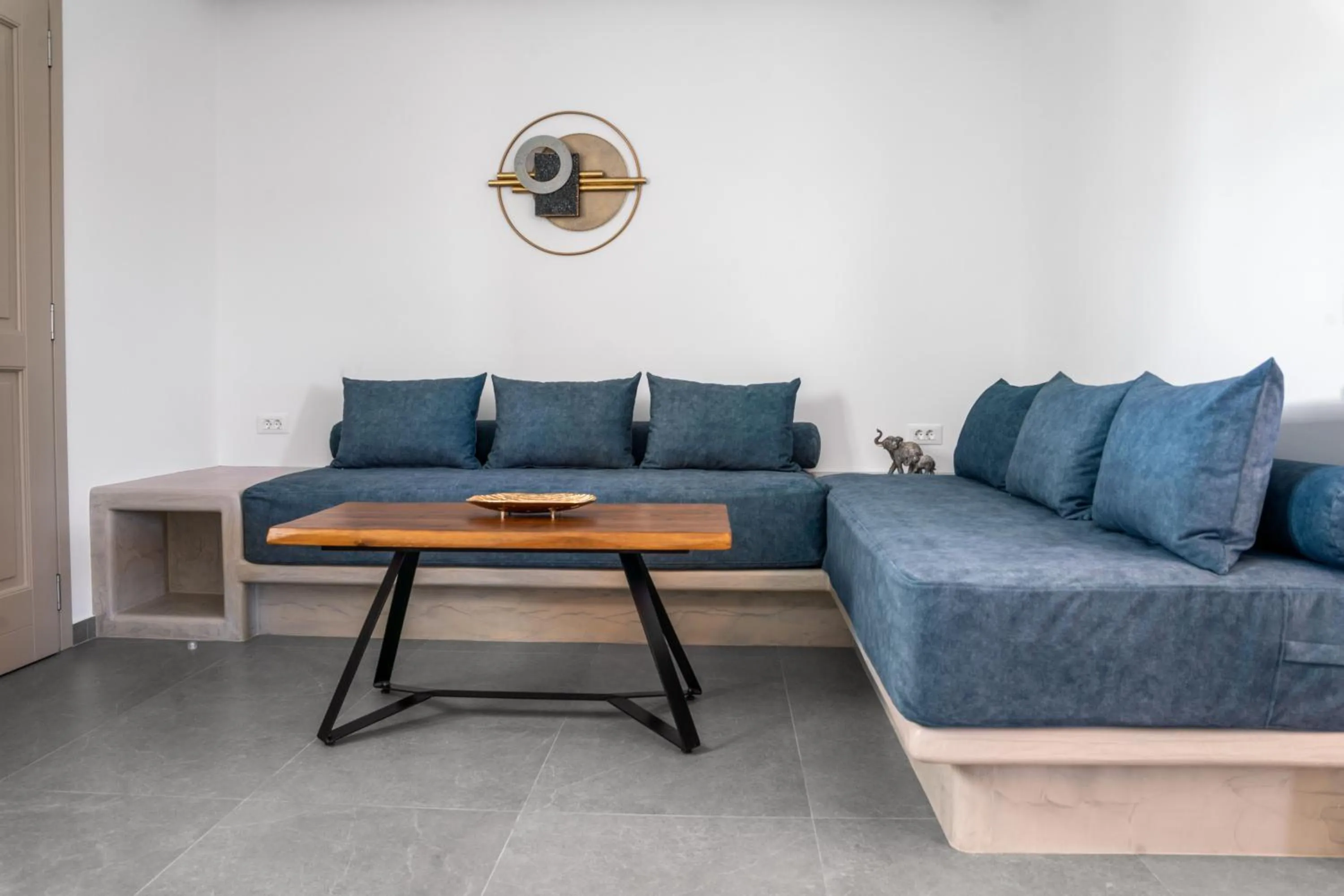 Mountain and Sea Suites