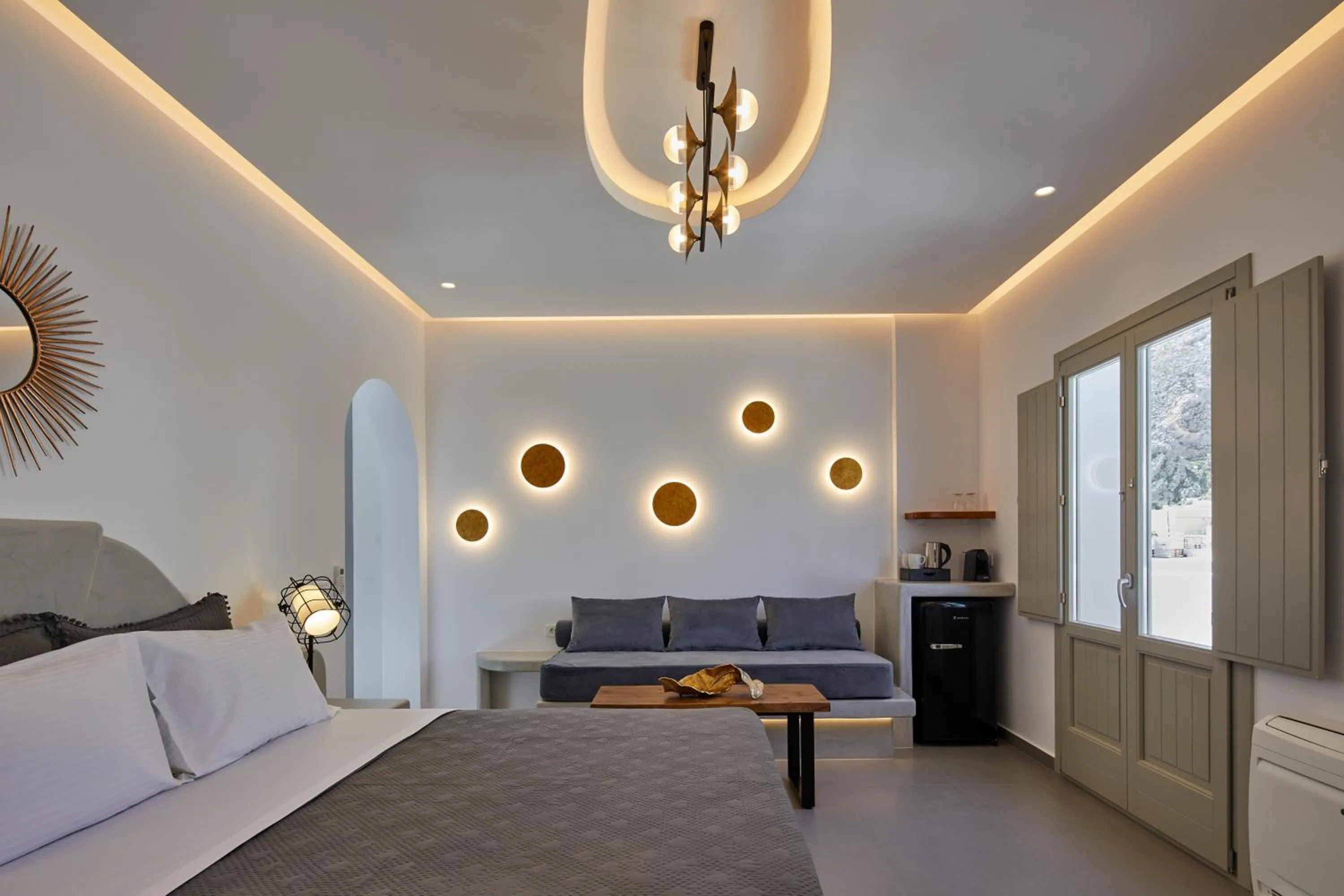 Bed in Mountain and Sea Suites