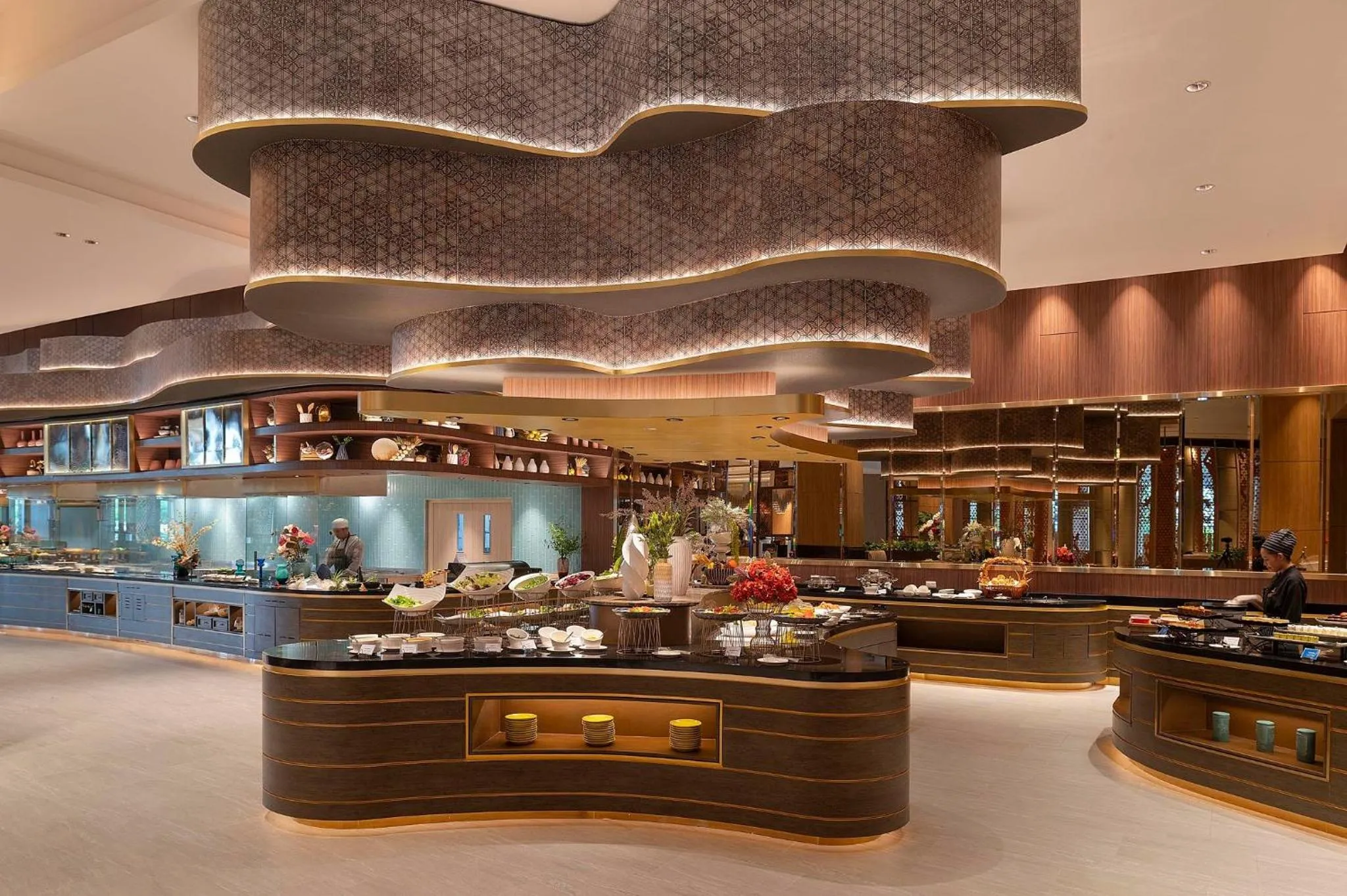 Restaurant/places to eat in Asawin Grand Convention Hotel