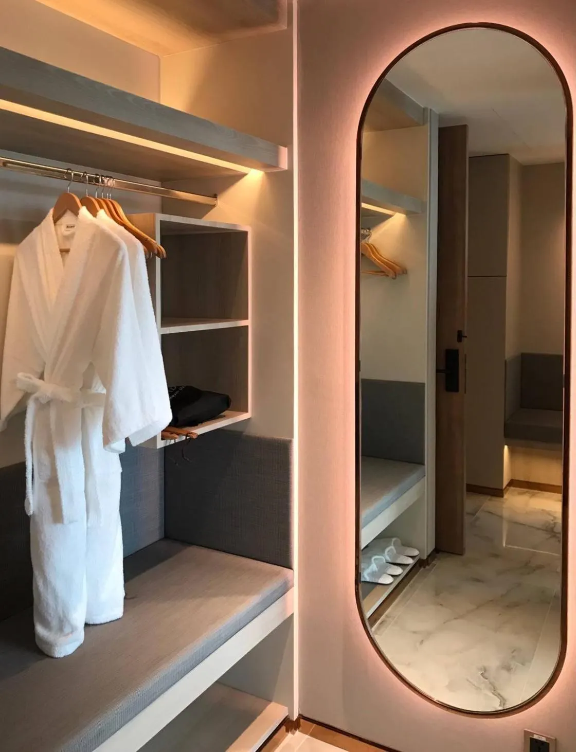 Bathroom, Bed in Asawin Grand Convention Hotel