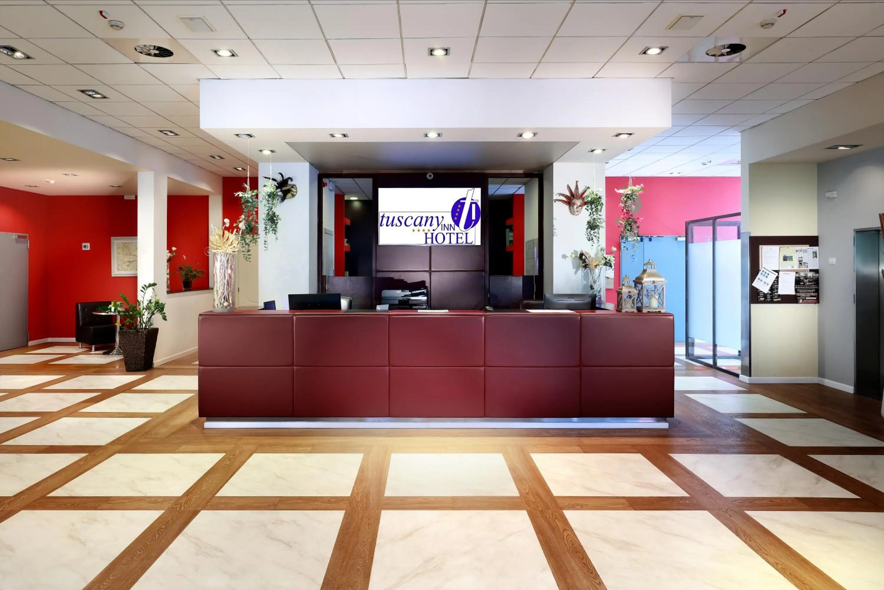 Lobby or reception in Tuscany Inn