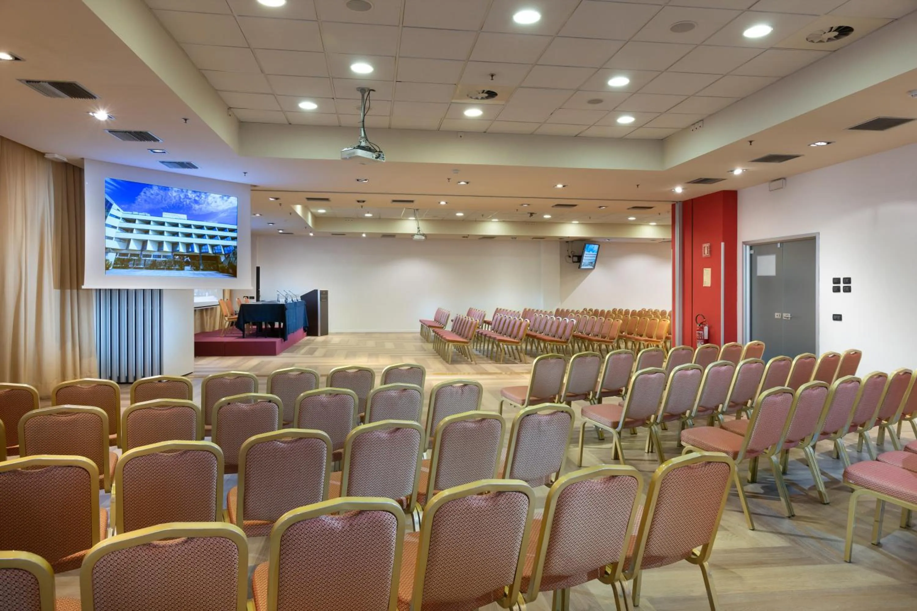 Meeting/conference room in Tuscany Inn