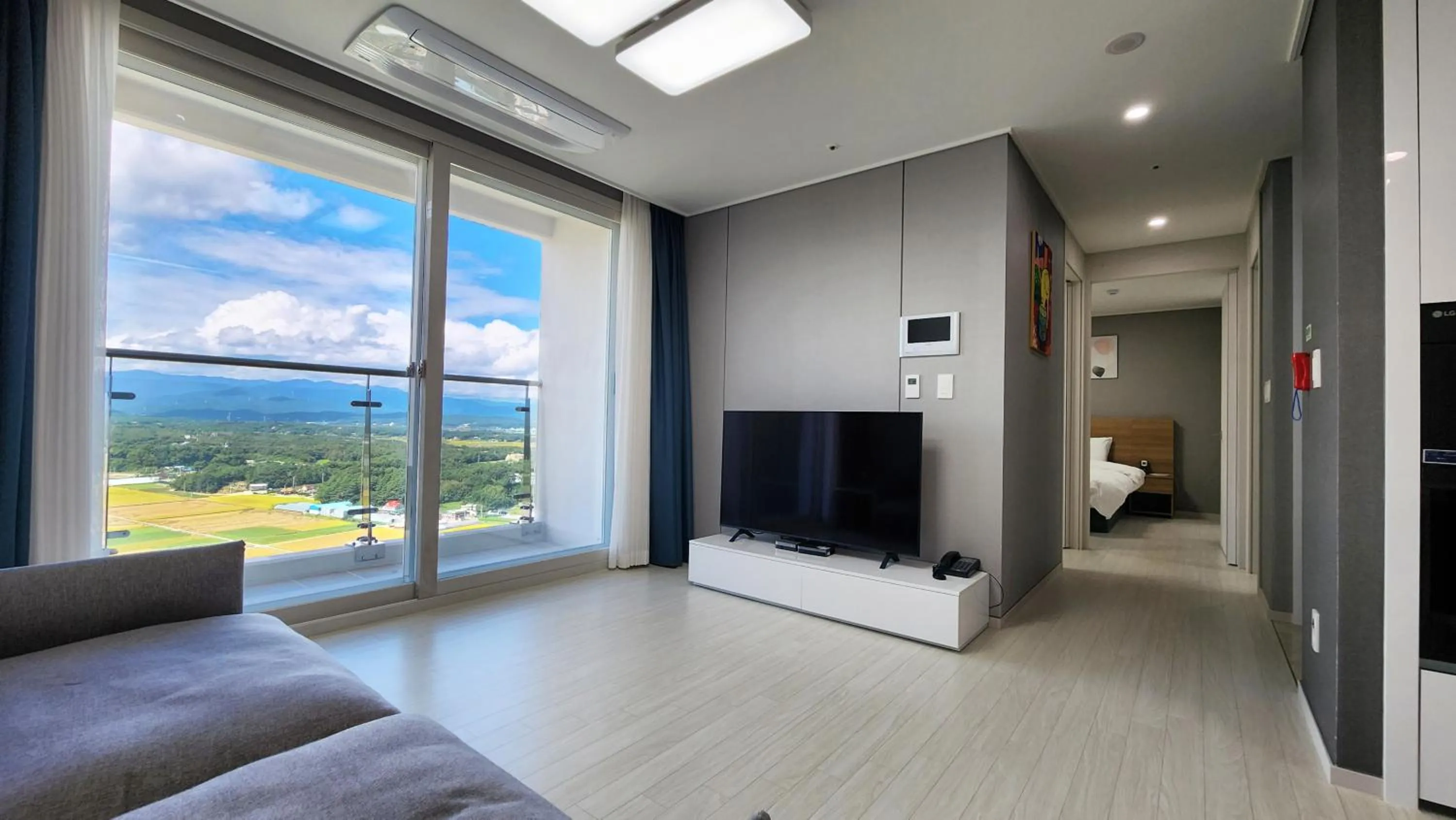 Mountain view in Gangneung Chonpines Ocean Suites Hotel