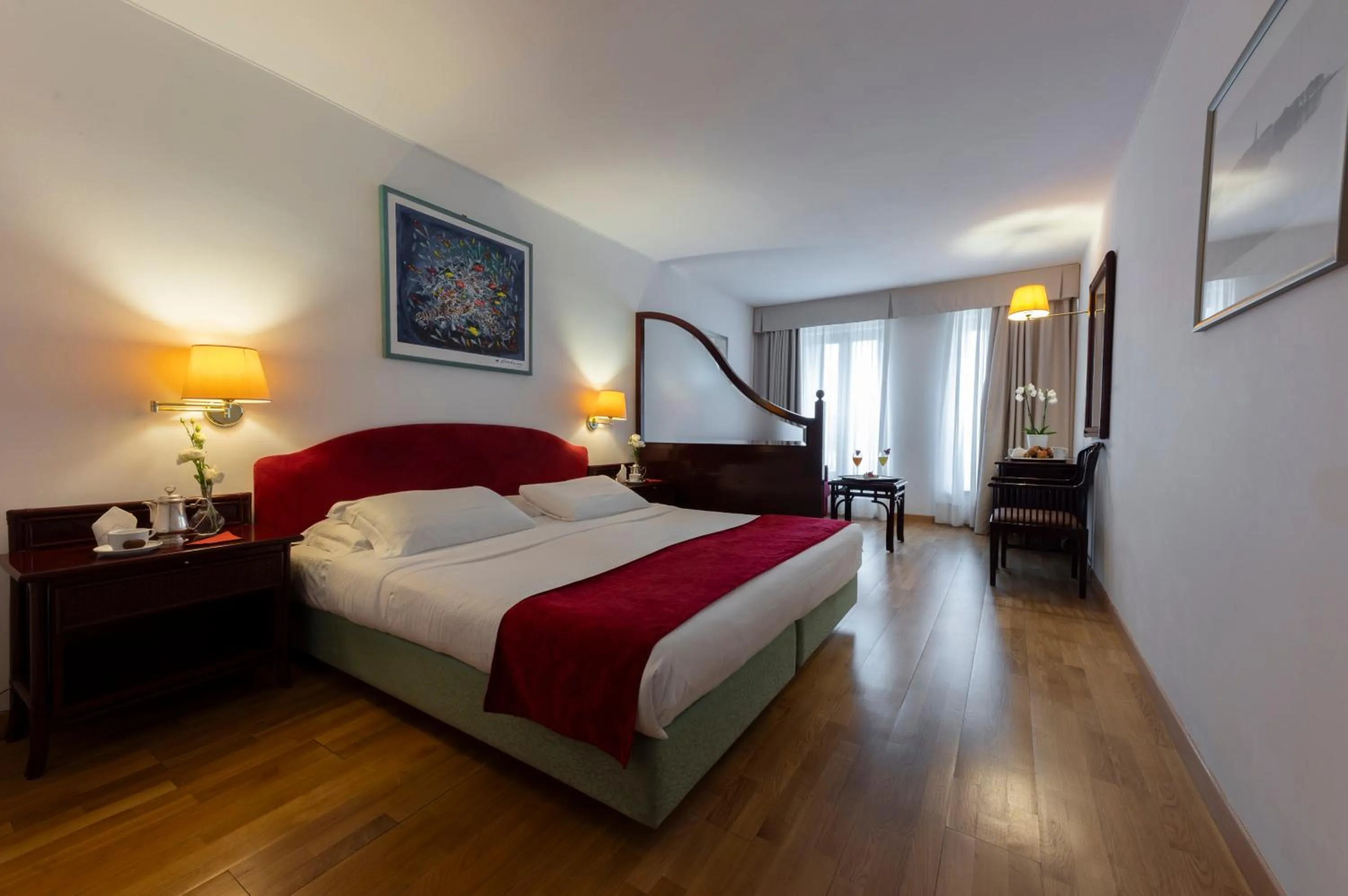 Photo of the whole room, Bed in Hotel Hannover