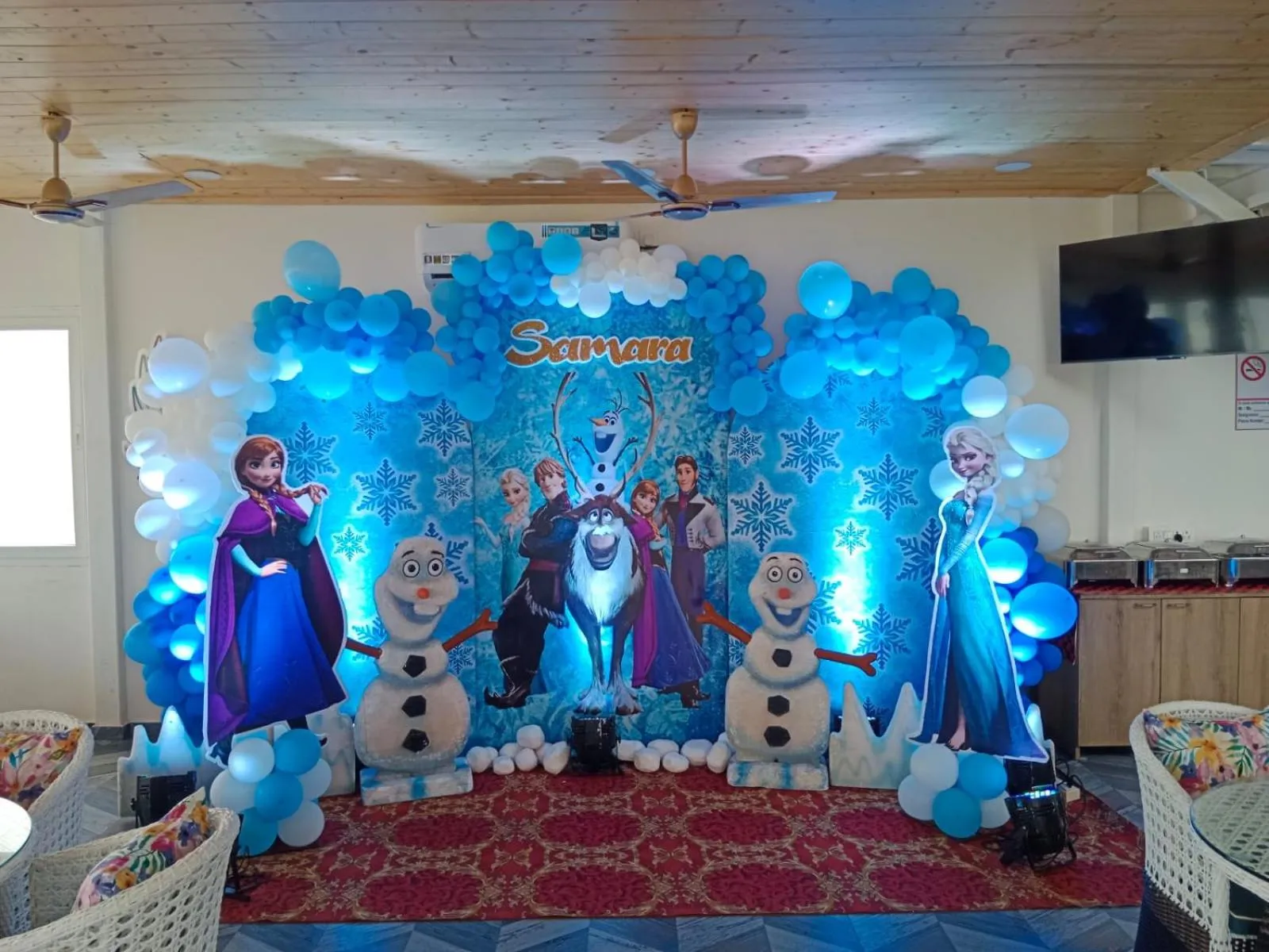 Restaurant/places to eat in Maargit Beach Resort