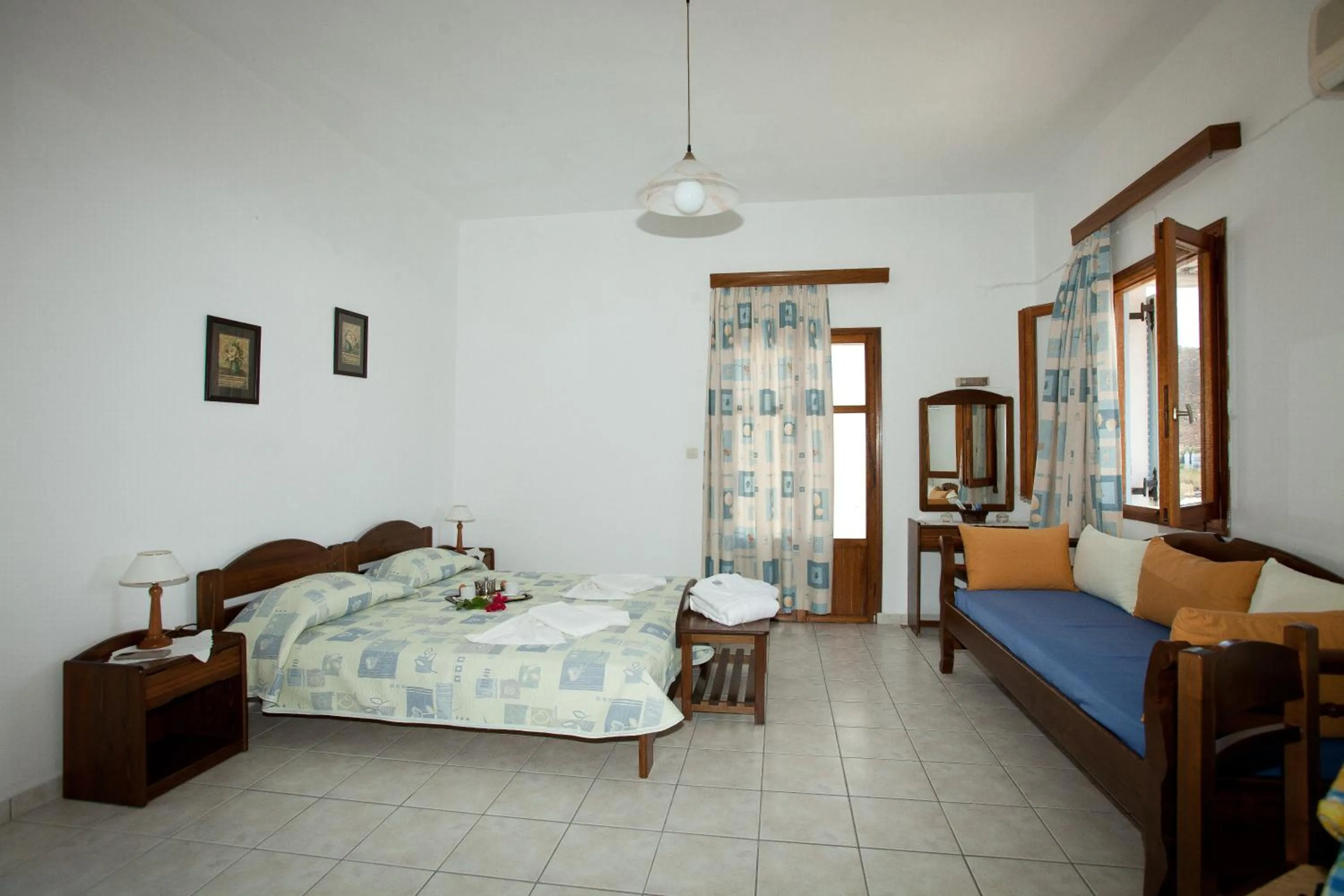 Bed in Apolafsis Studios