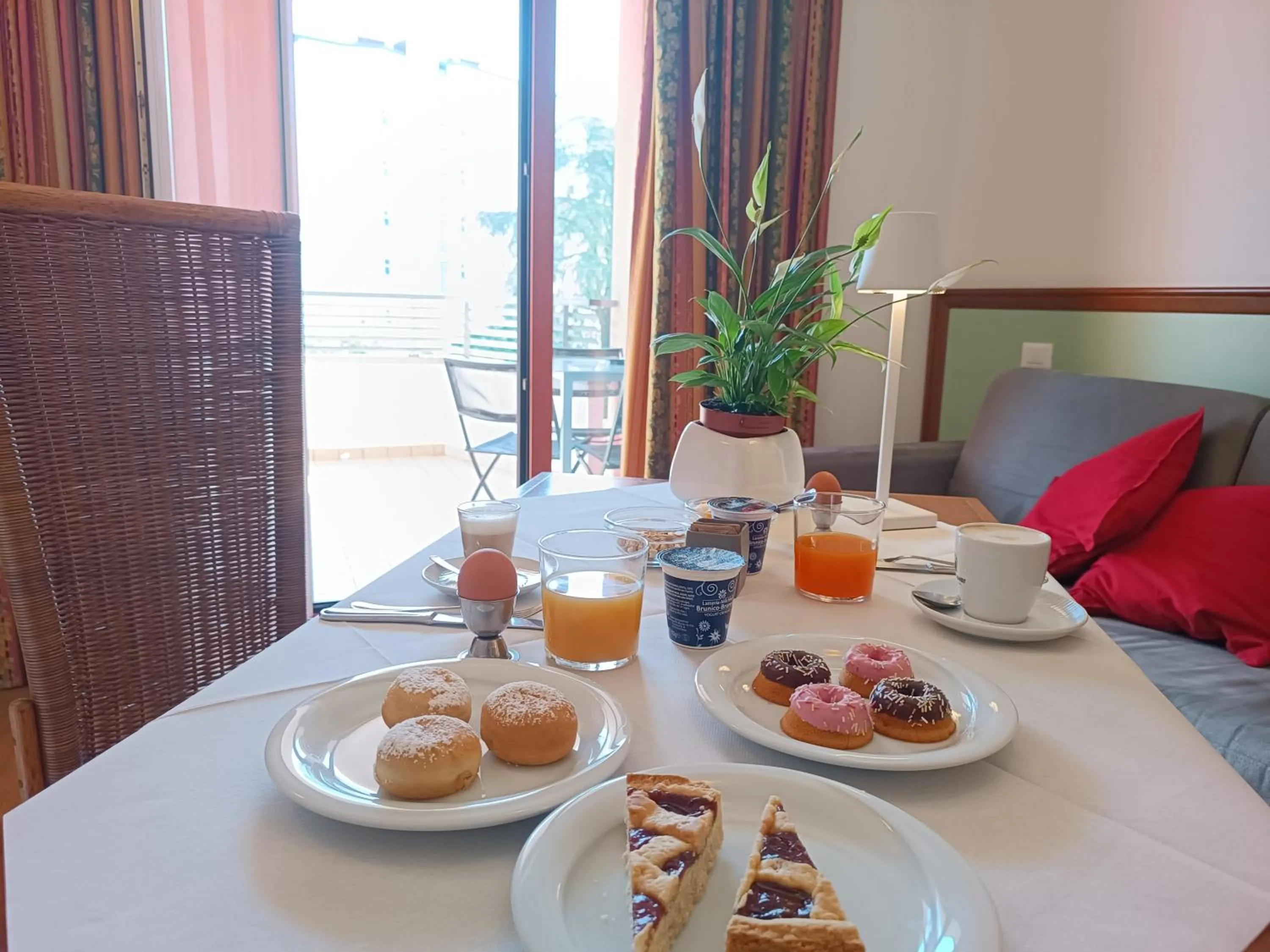 Continental breakfast in Hotel Il Guscio