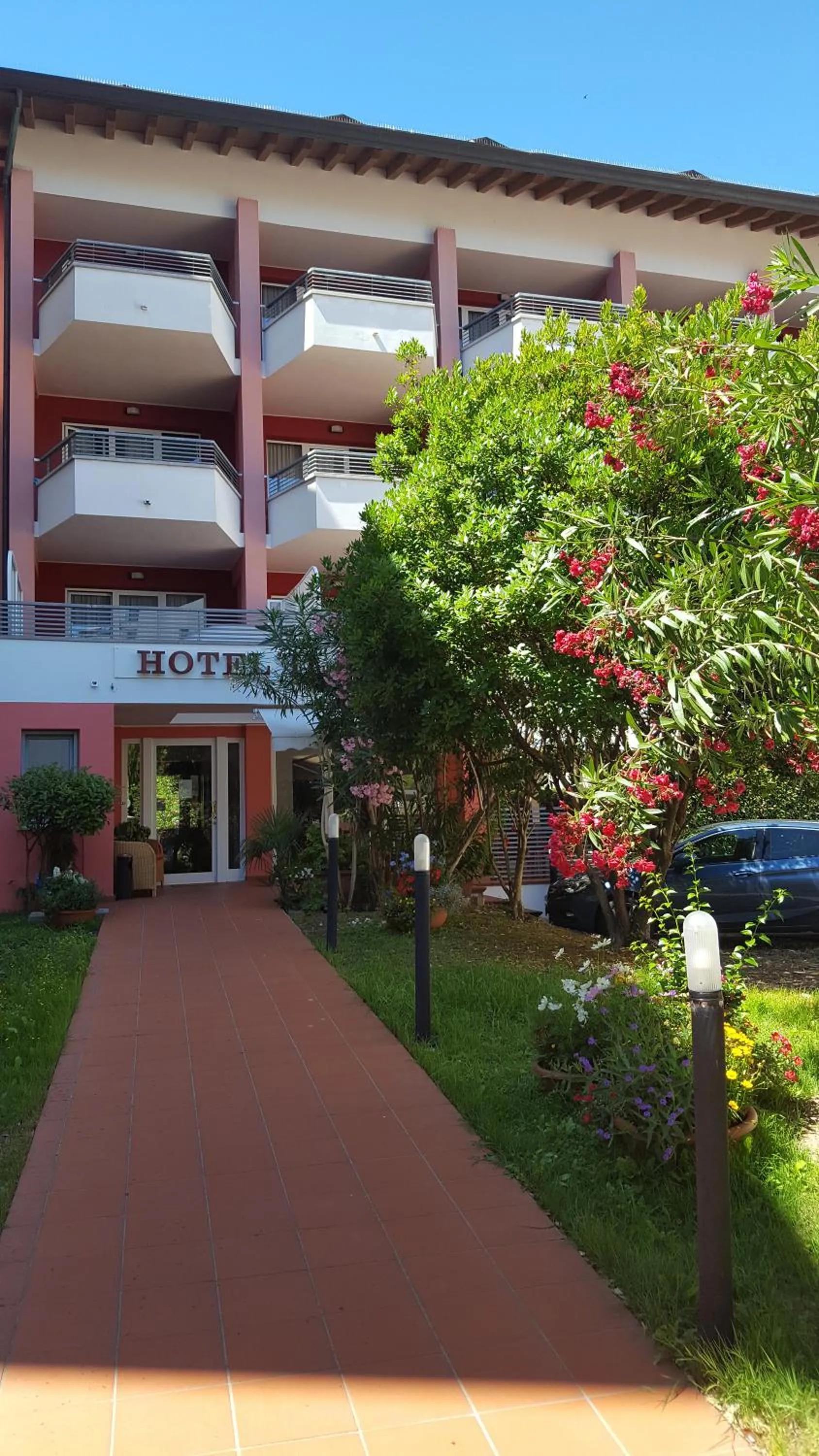 Property building in Hotel Il Guscio