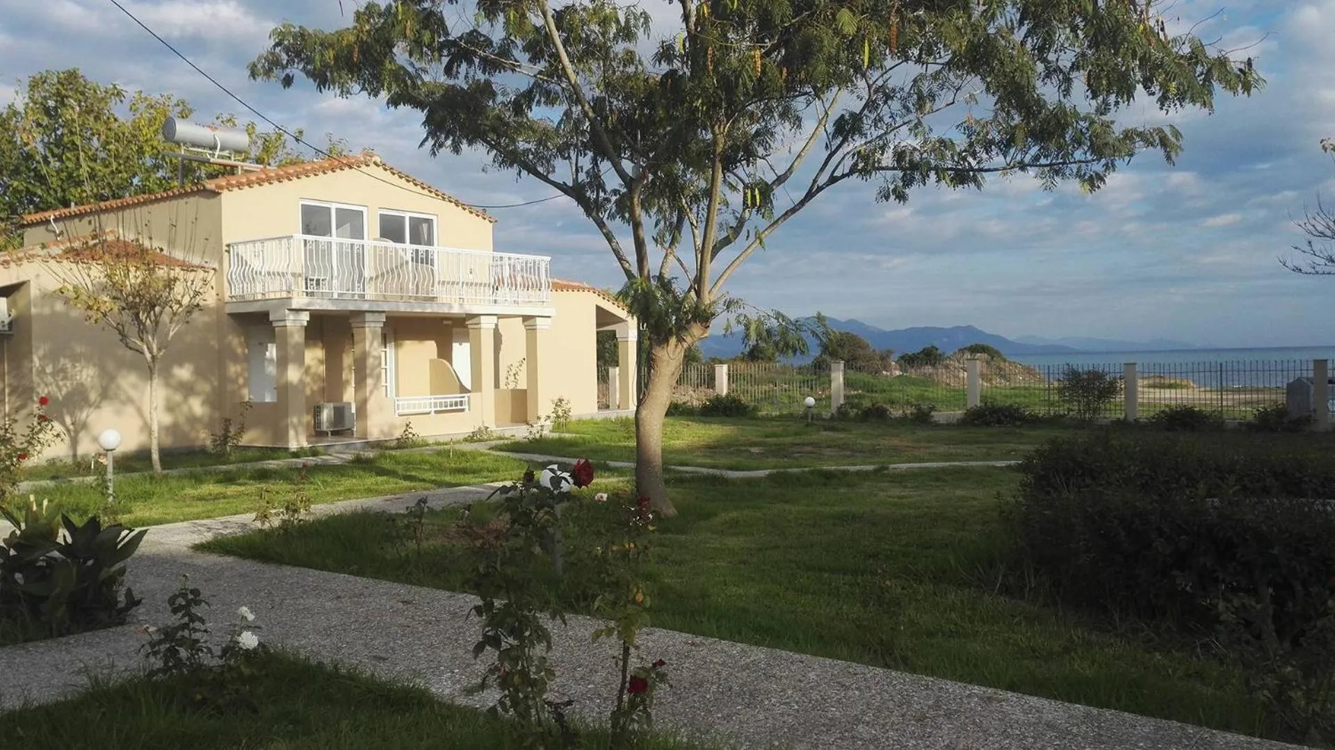 Balcony/Terrace in Mediterranean Blue