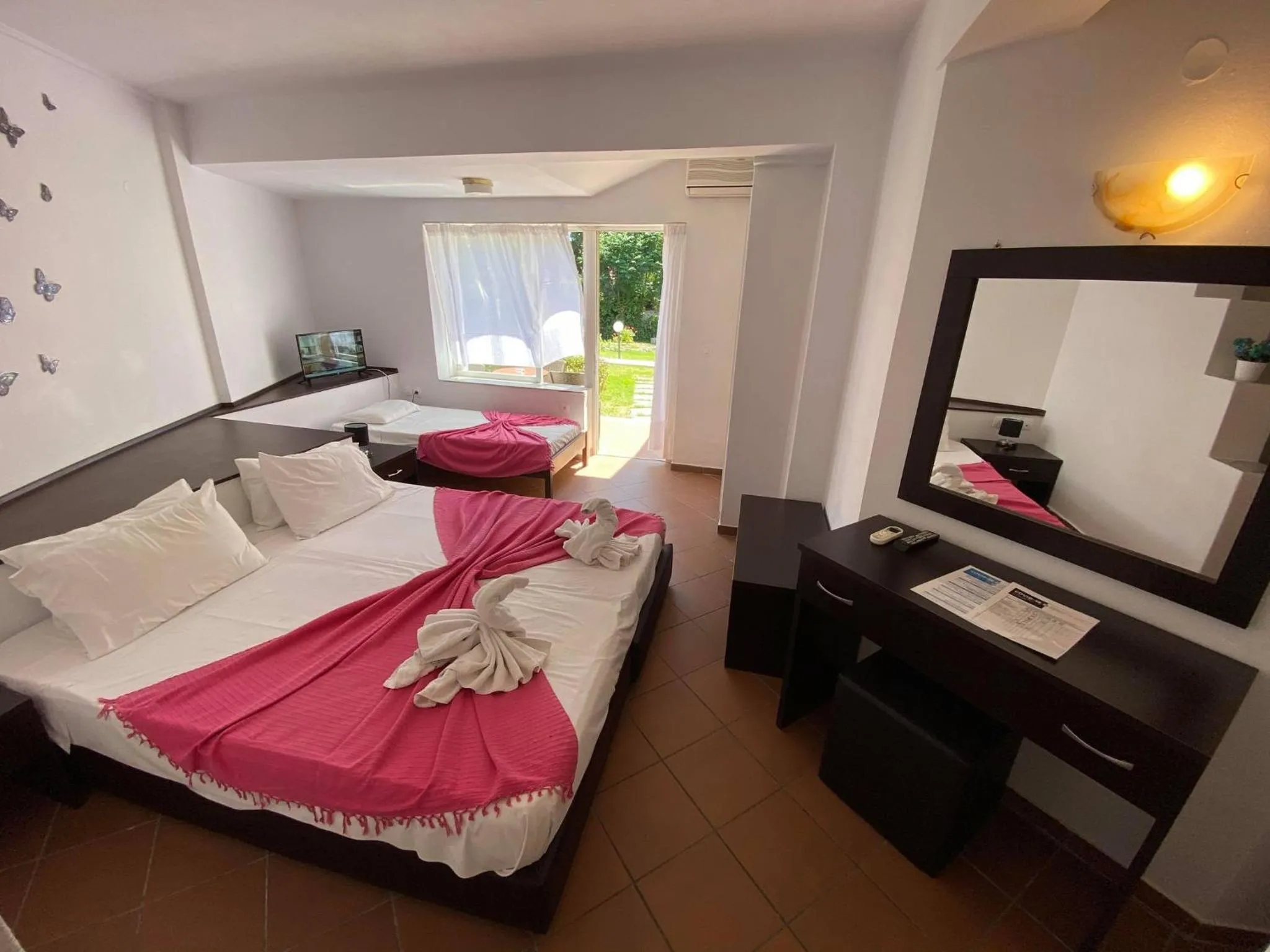 Photo of the whole room, Bed in Mediterranean Blue