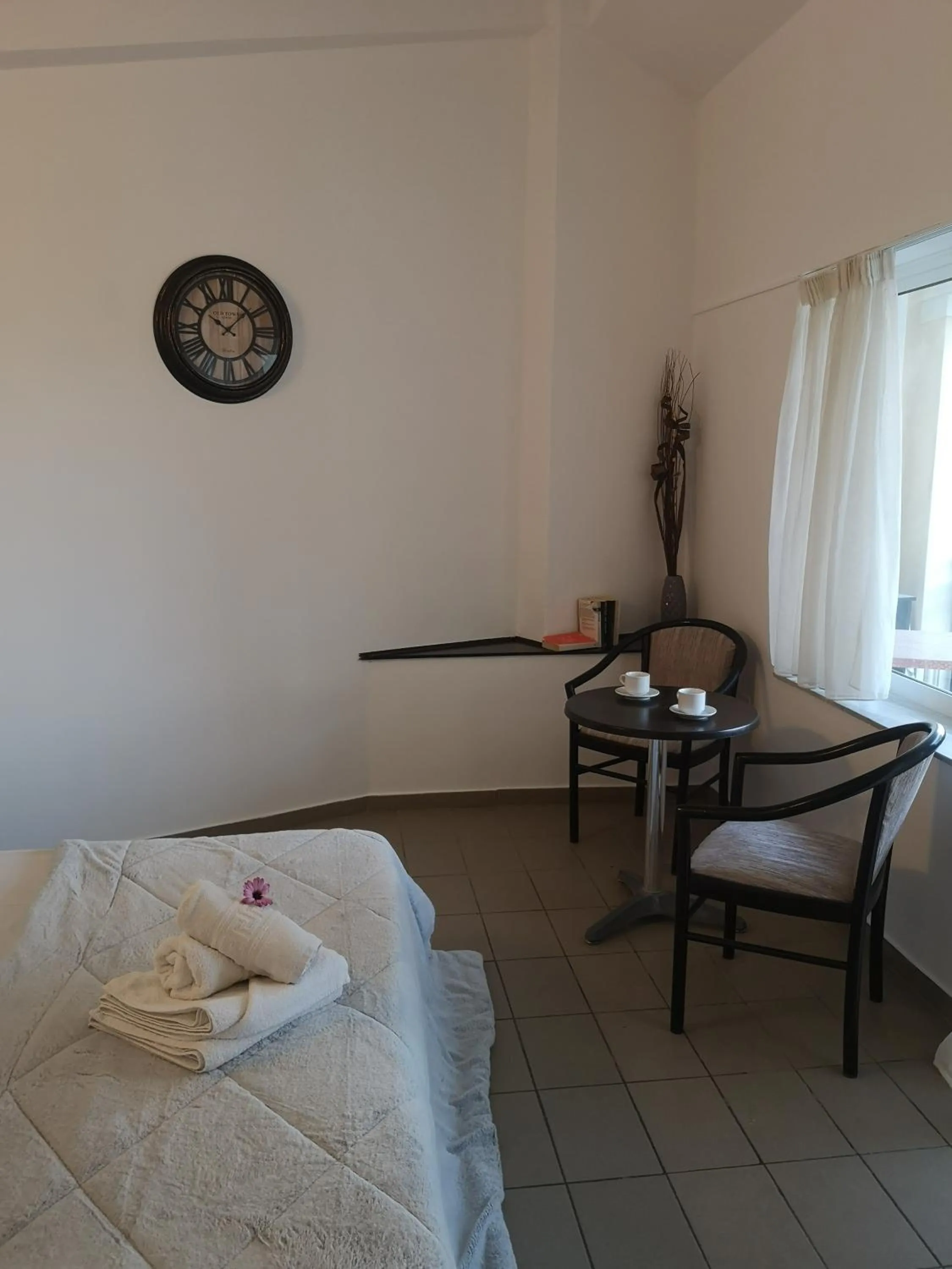 Bedroom, Bed in Mediterranean Blue