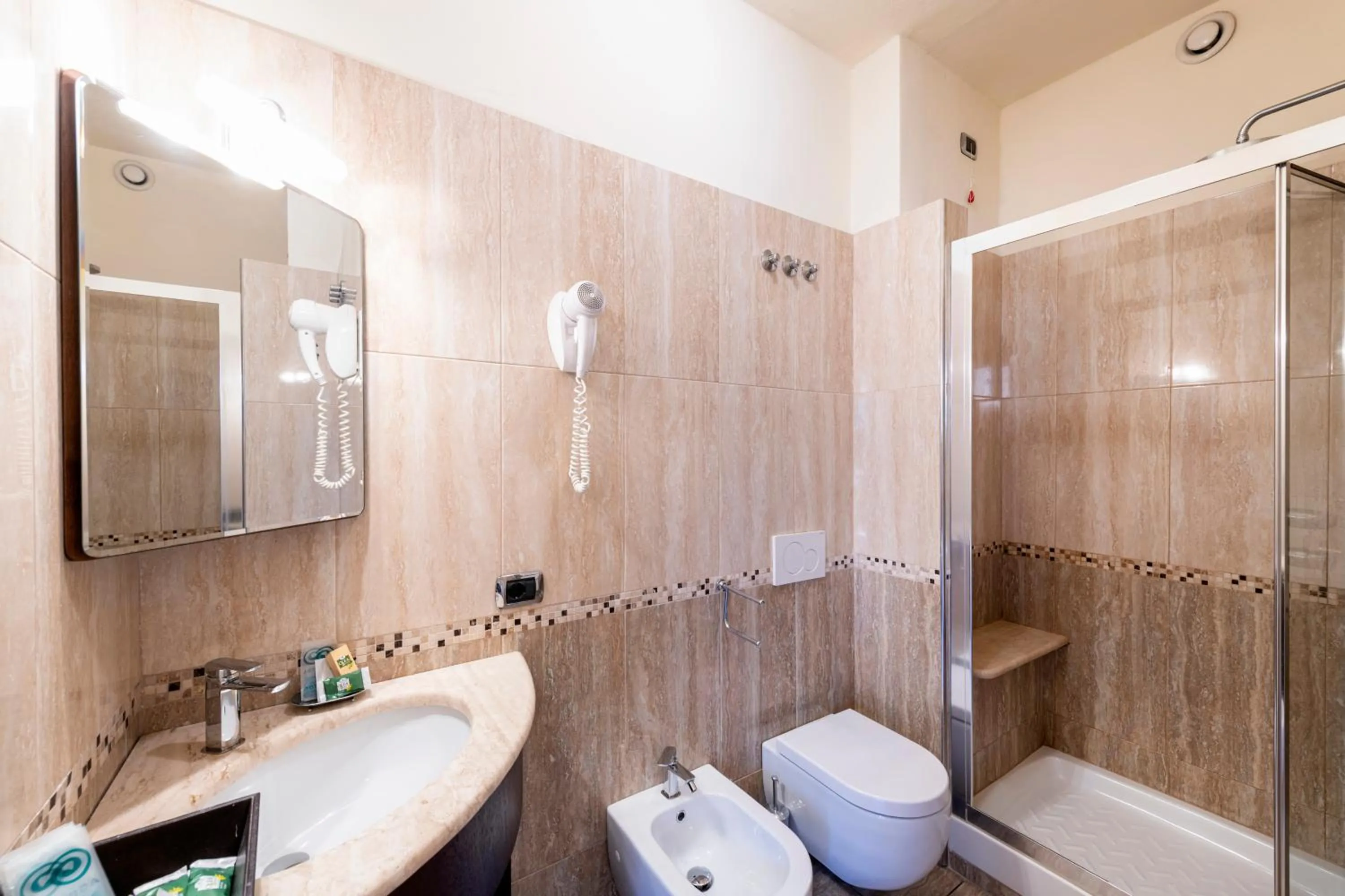 Bathroom in La Dependance