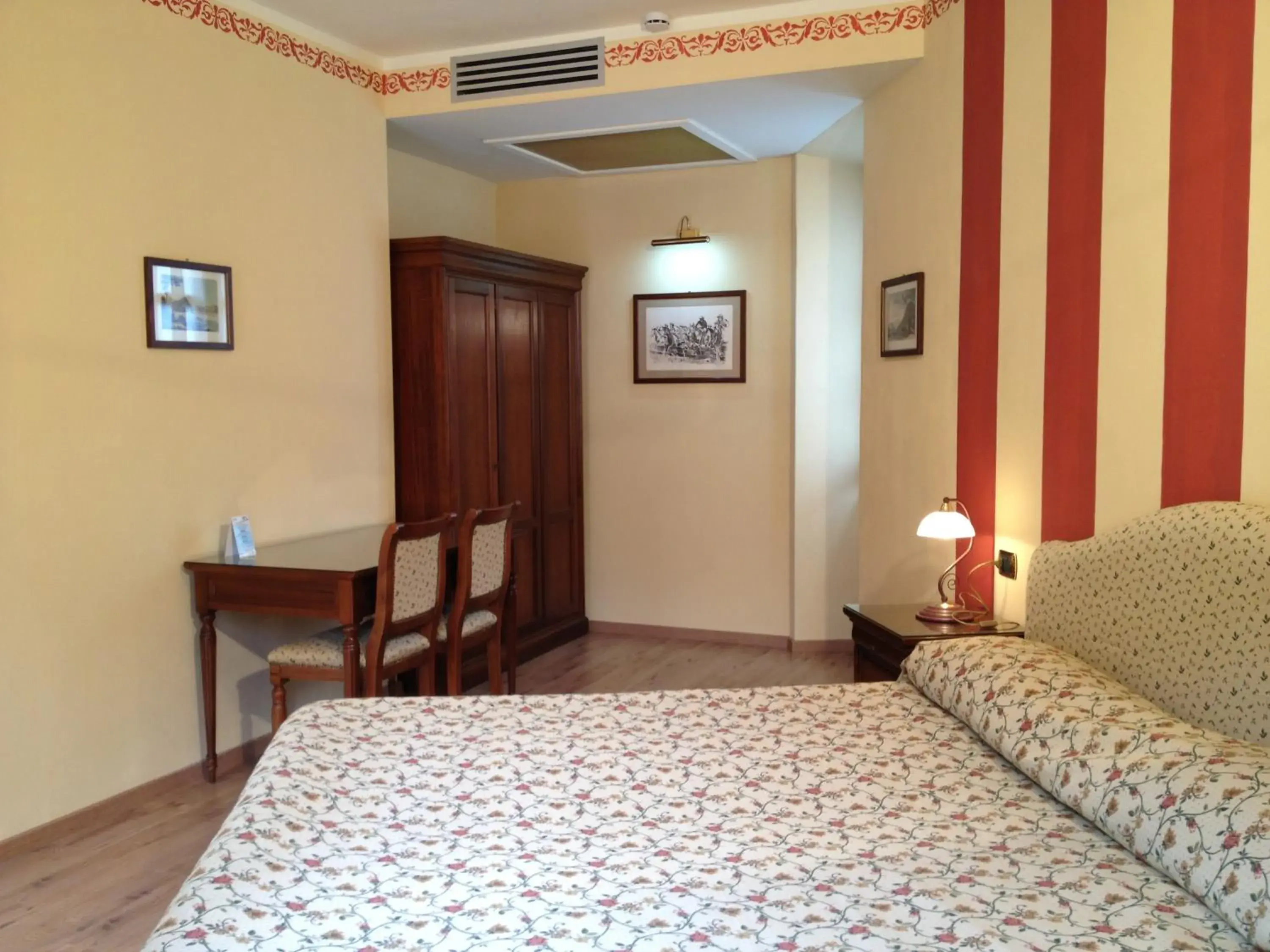 La Dependance La Dependance