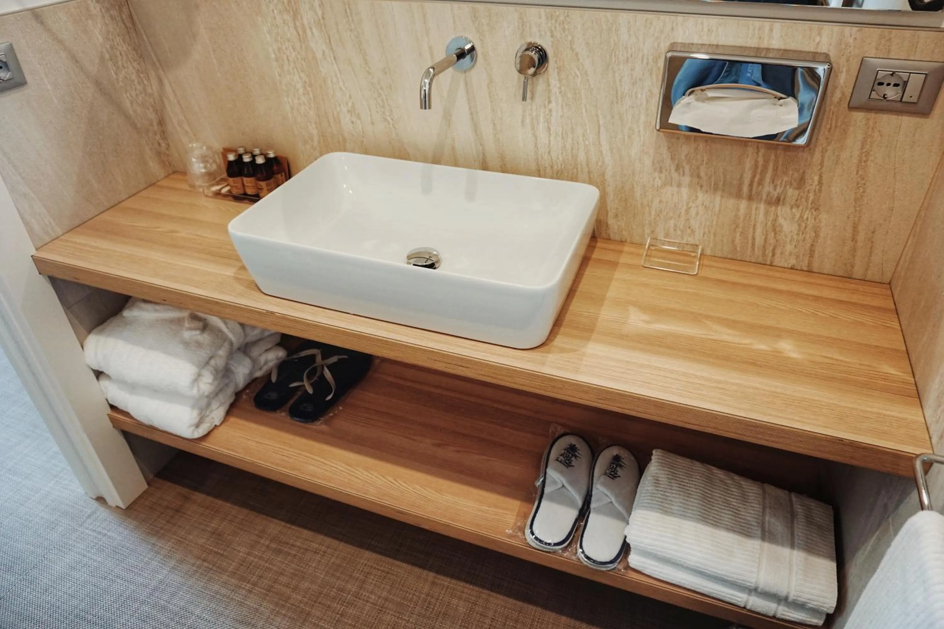 Bathroom in Hotel Le Soleil