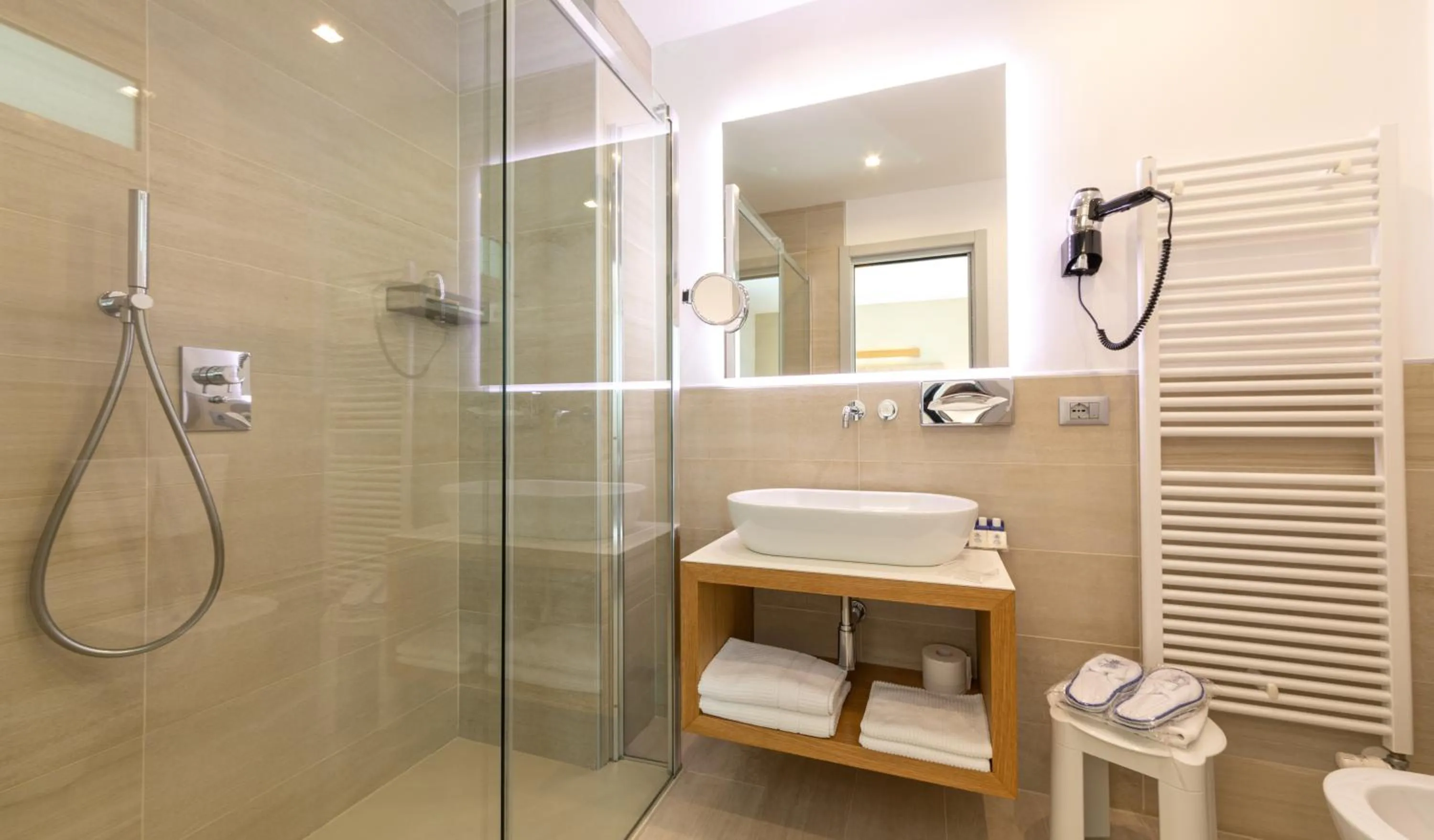 Bathroom in Hotel Le Soleil