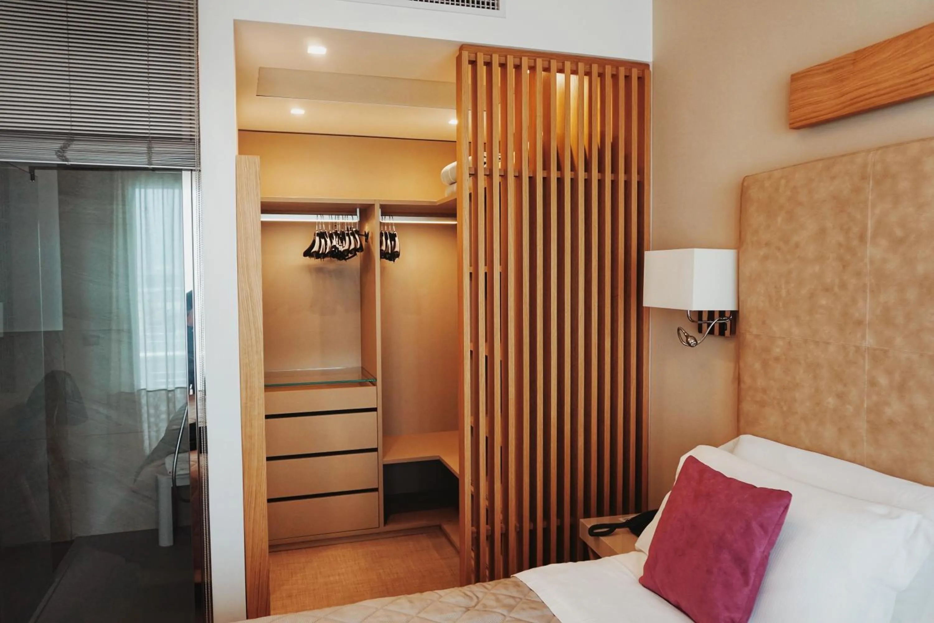 Bedroom, Bed in Hotel Le Soleil