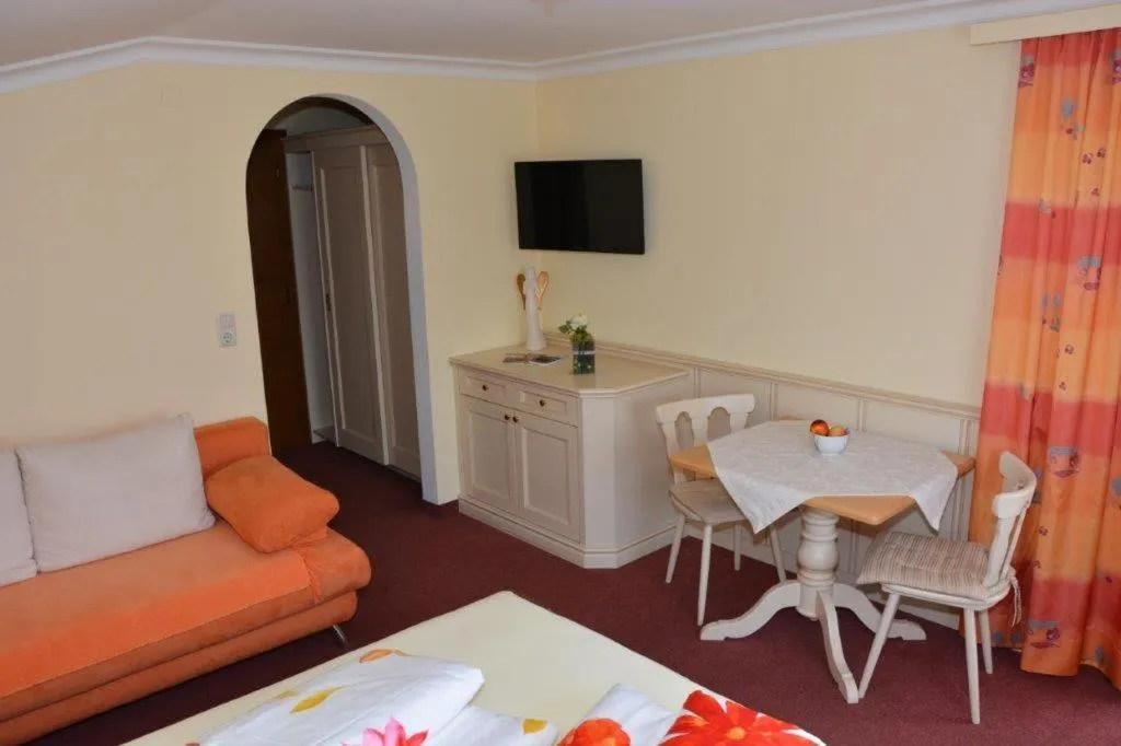 TV and multimedia in Haus Panorama