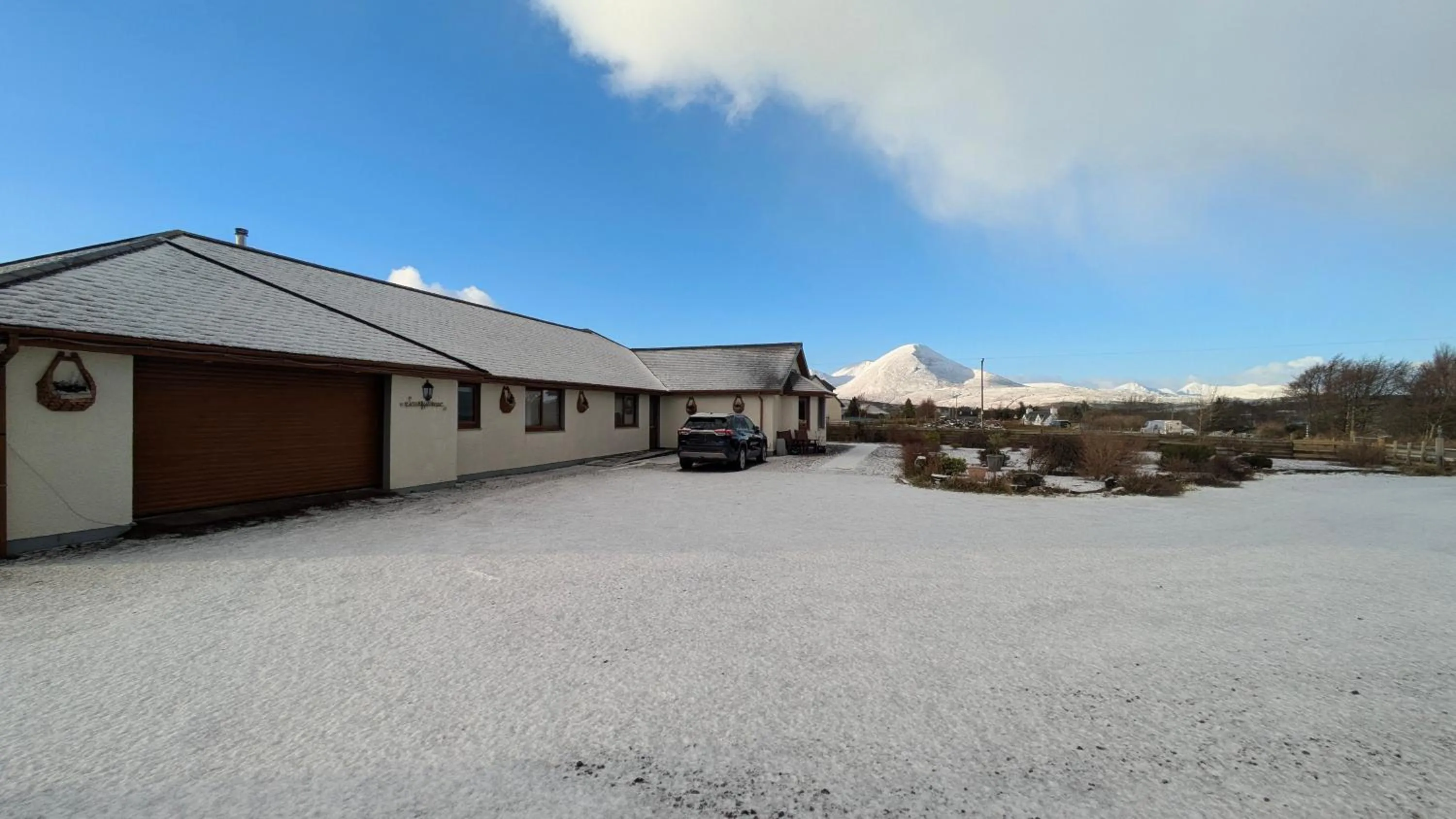 Property building in Scorrybreac B&B