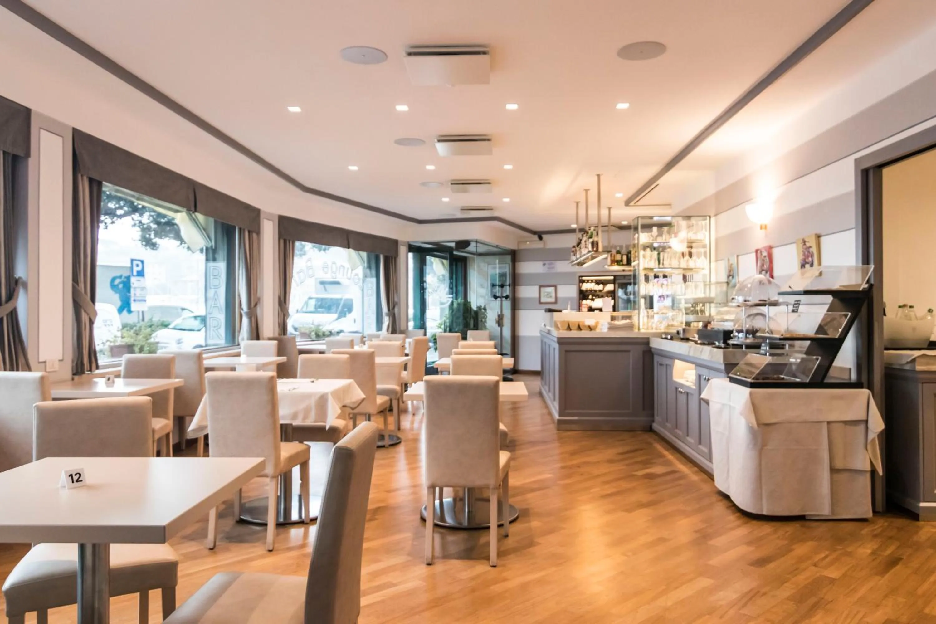 Breakfast in Hotel Laurin